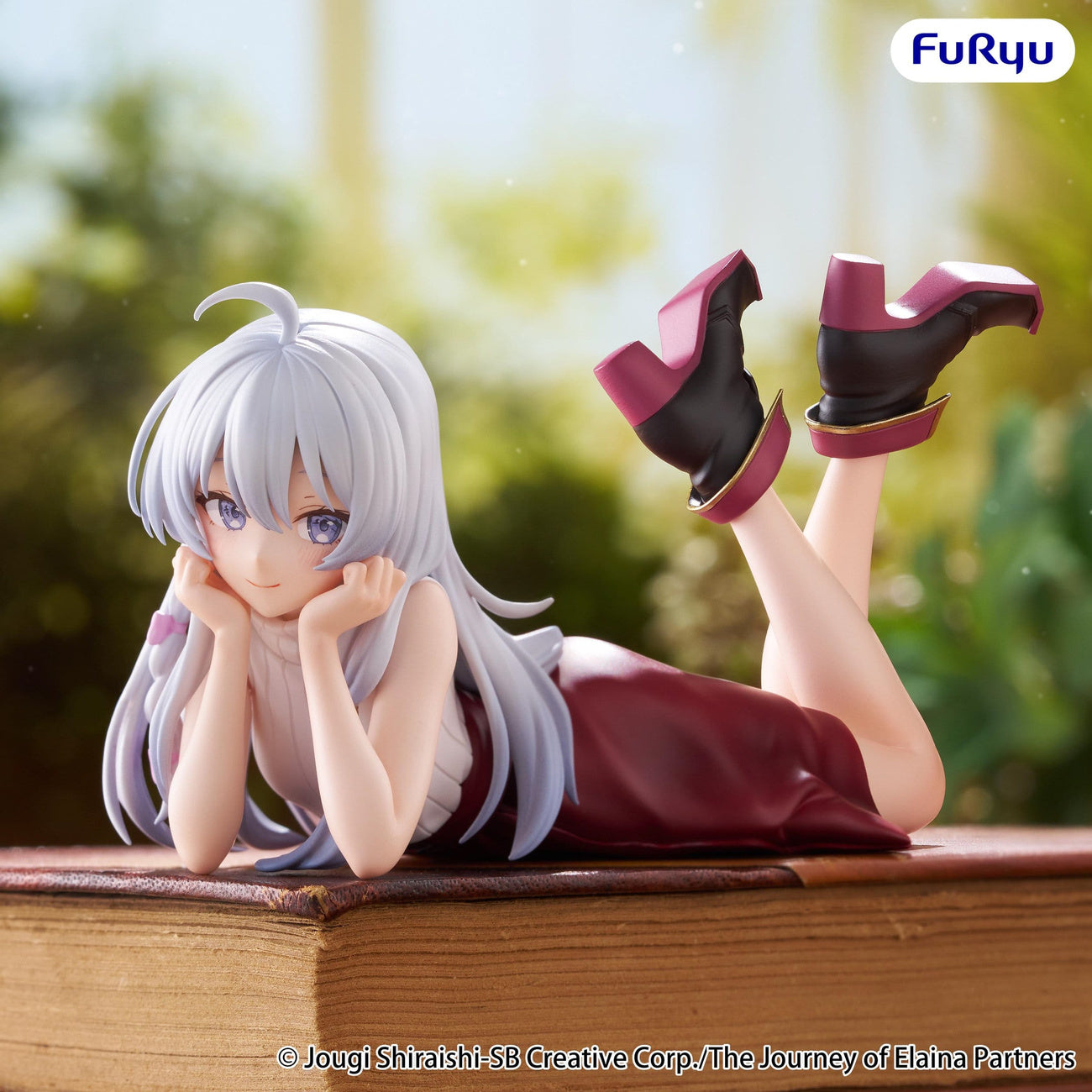 elbenwald-wandering-witch-elaina-noodle-stopper-figur-lying-down image 1