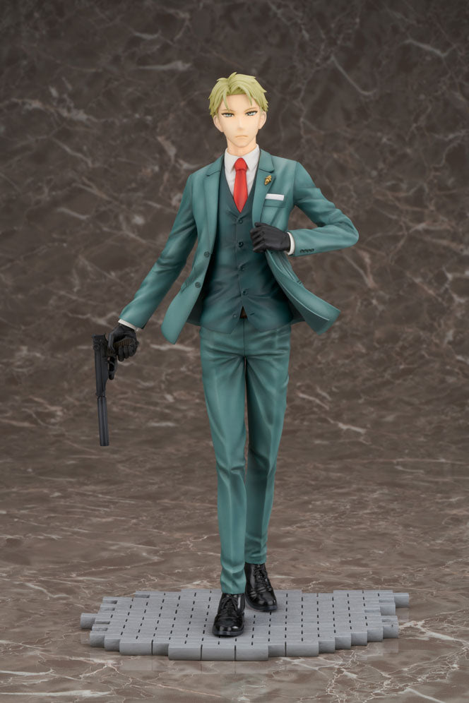 furyu-f-nex-lloyd-forger-1-7-figur-spy-x-family-anzug image 1