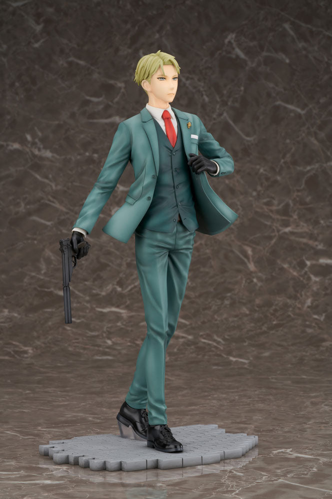 furyu-f-nex-lloyd-forger-1-7-figur-spy-x-family-anzug image 2