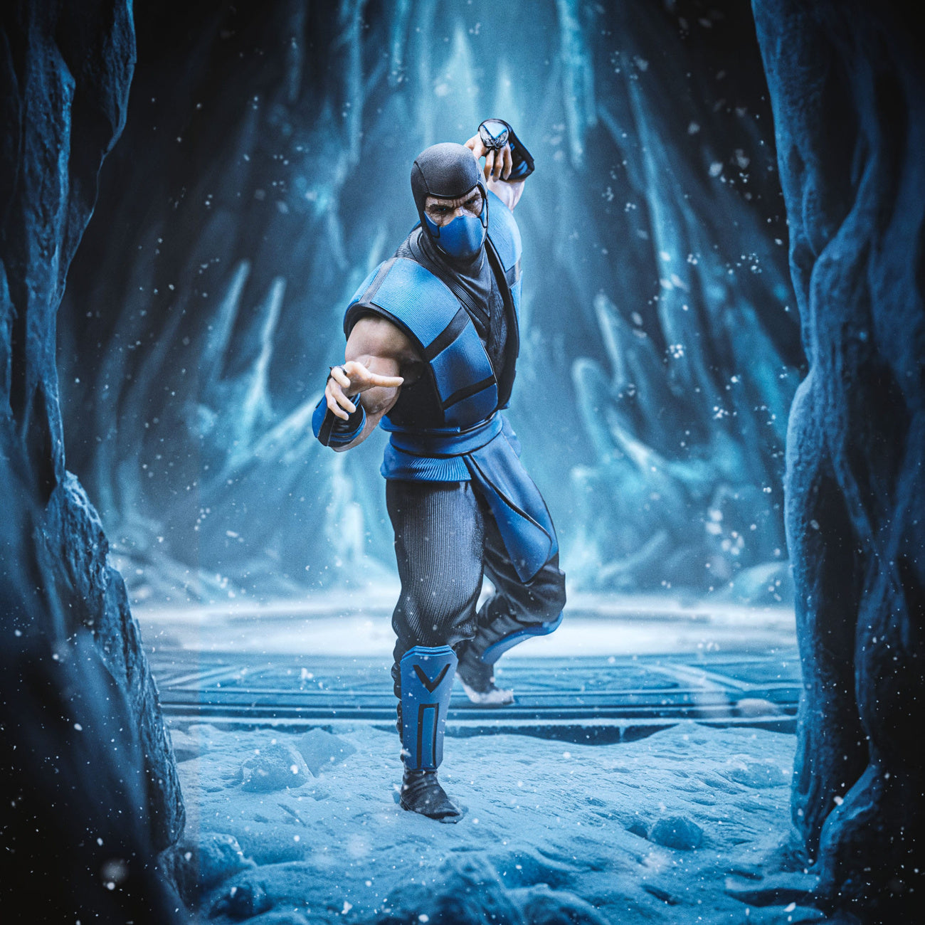 mortal-kombat-sub-zero-art-scale-statue-1-10-resin image 2
