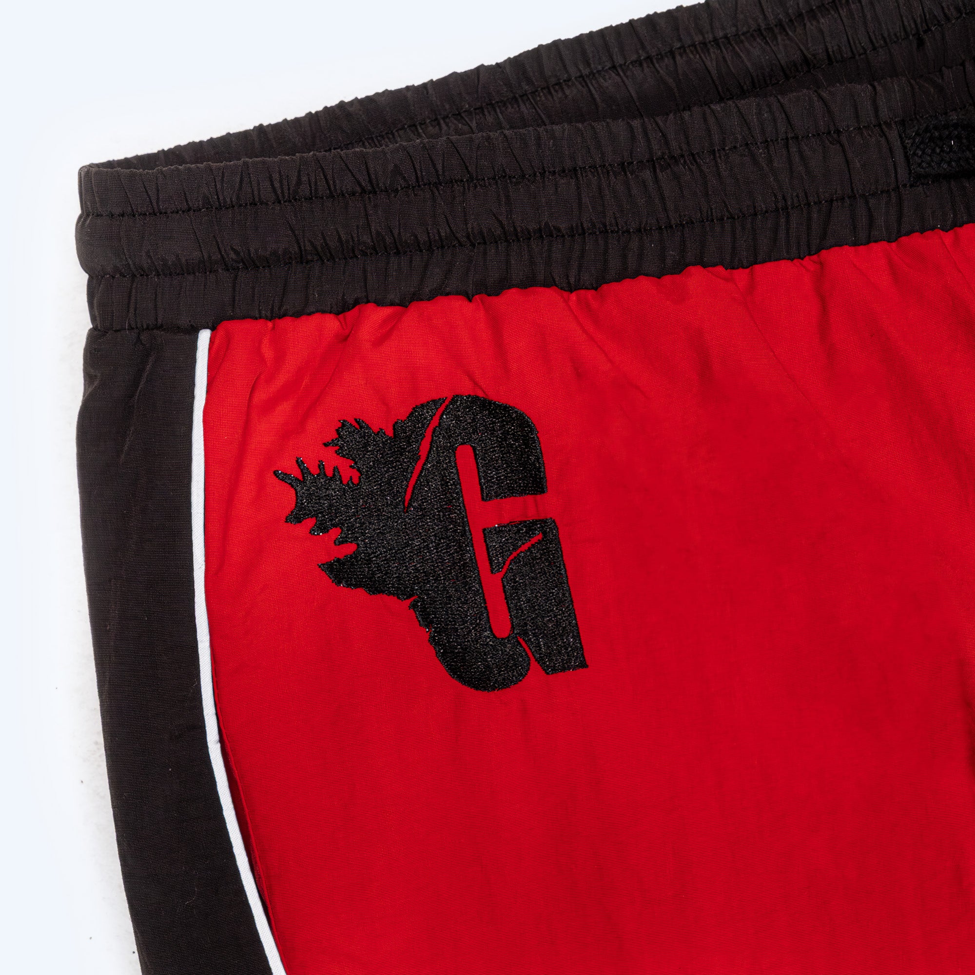 godzilla-essential-track-pant-hose-rot-schwarz-nylon image 4