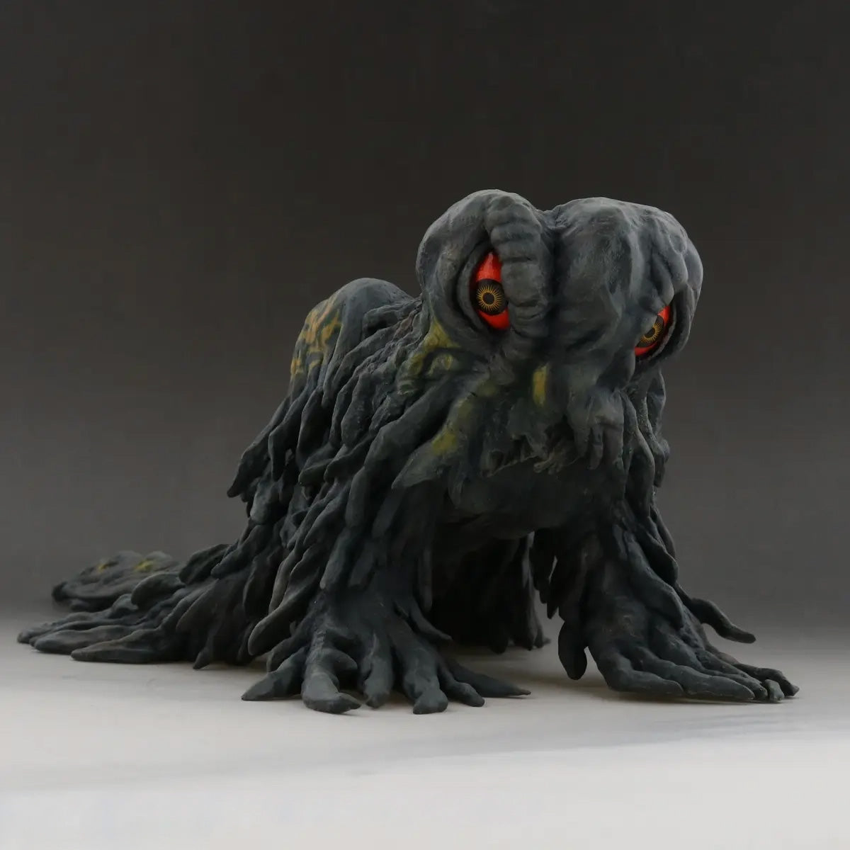 godzilla-giant-monster-series-hedorah-landing-figur-vinyl image 2
