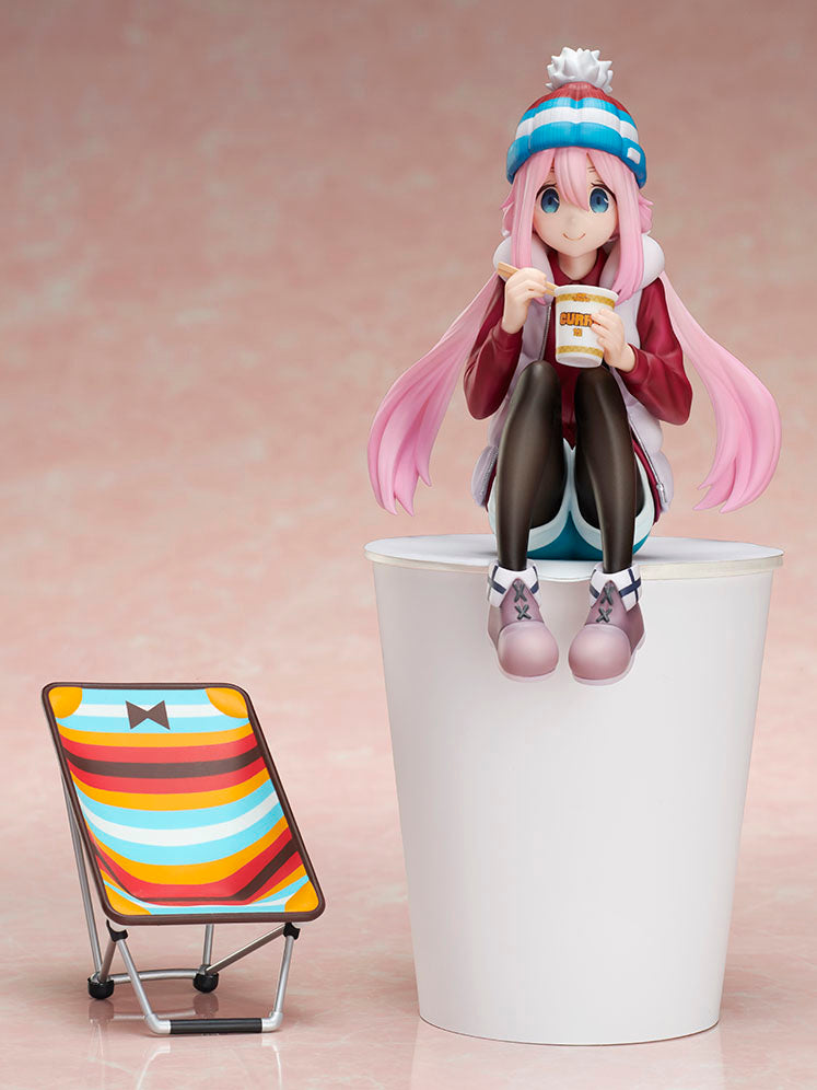 furyu-nadeshiko-premium-noodle-stopper-1-8-figur-yuru-camp image 6