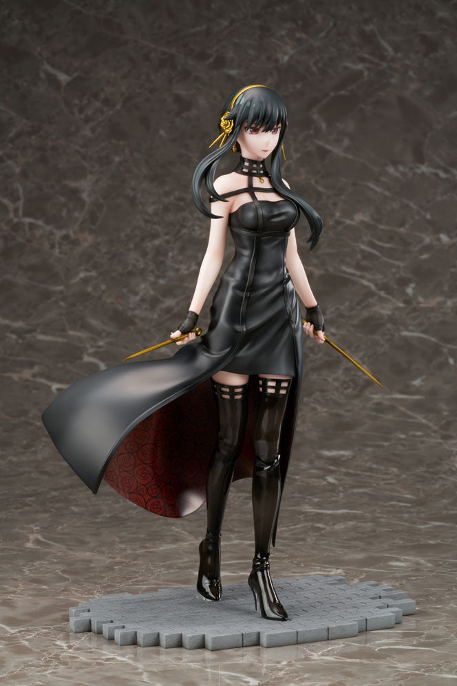 f-nex-yor-forger-1-7-figur-schwarzes-kleid-stilett image 2
