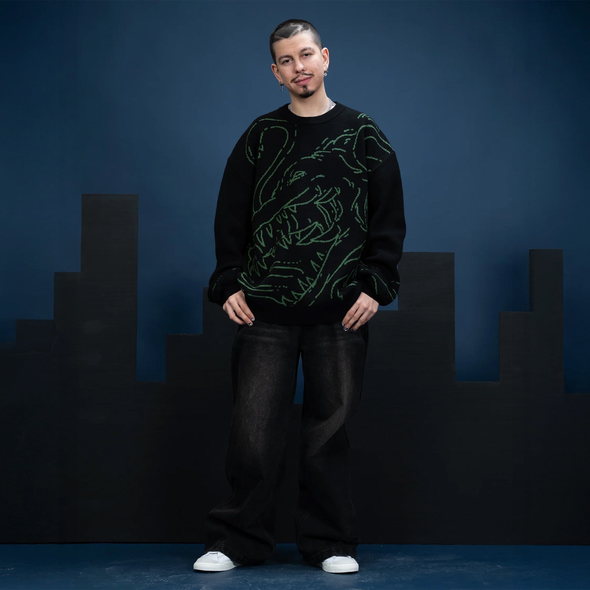 biollante-sweater-pullover-schwarz-steady-hands-godzilla image 4