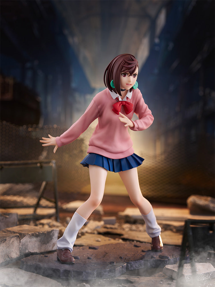 furyu-tenitol-dandadan-momo-figur-kampfpose-uniform image 1