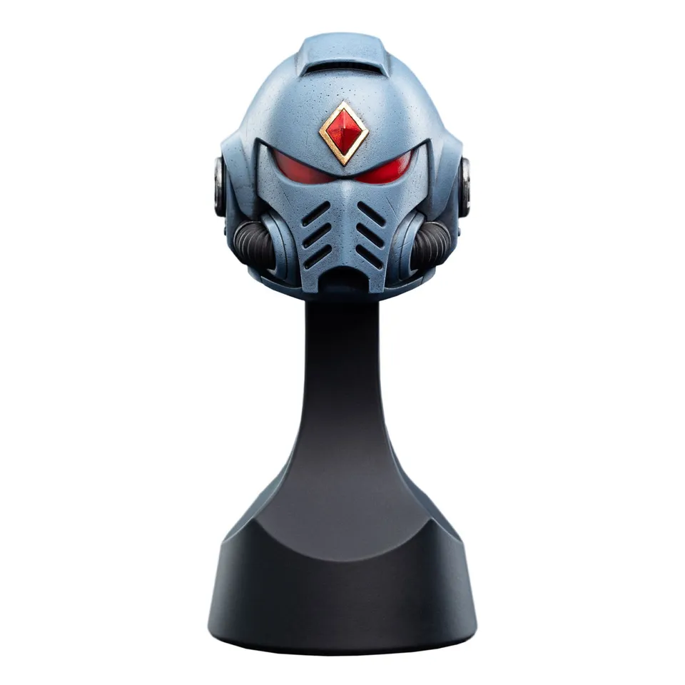 warhammer-40-000-space-wolves-helm-replik-1-4-polystone-12-cm image 1