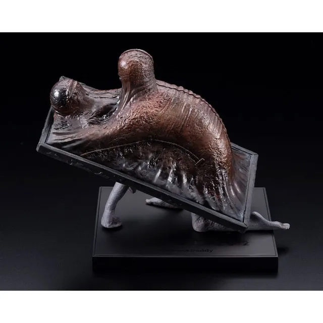 silent-hill-2-abstract-daddy-oshi-works-statue-pvc image 1