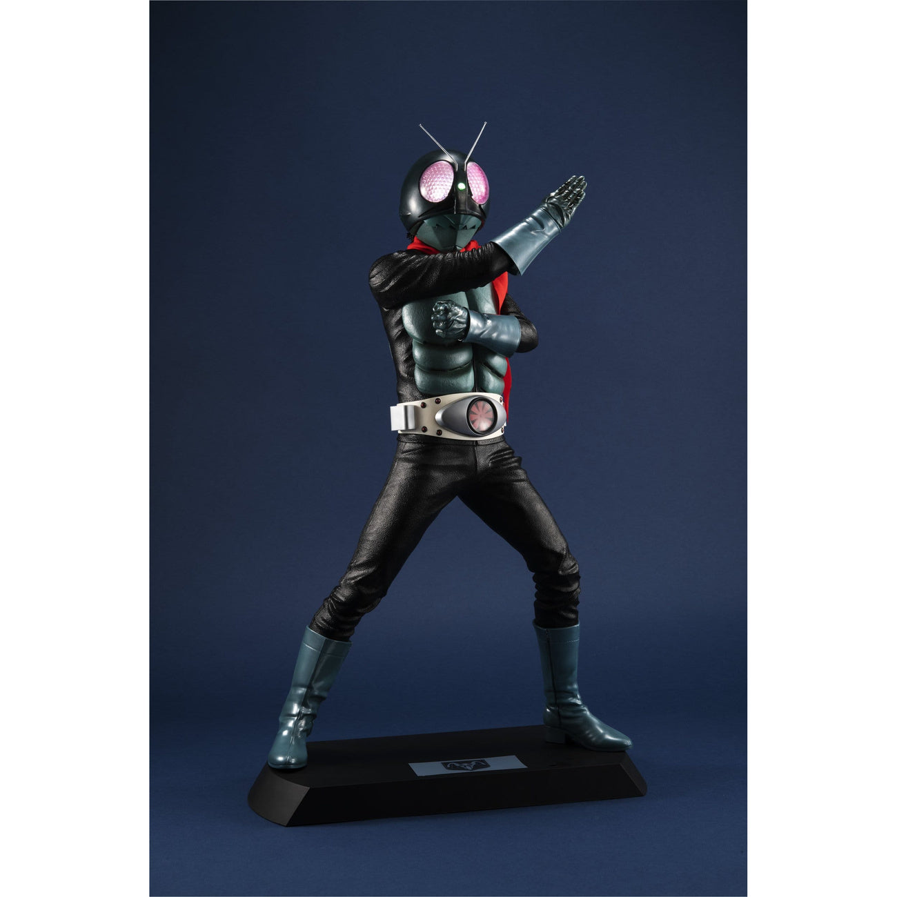 kamen-rider-ultimate-article-masked-rider-figur-40-cm-statue image 1