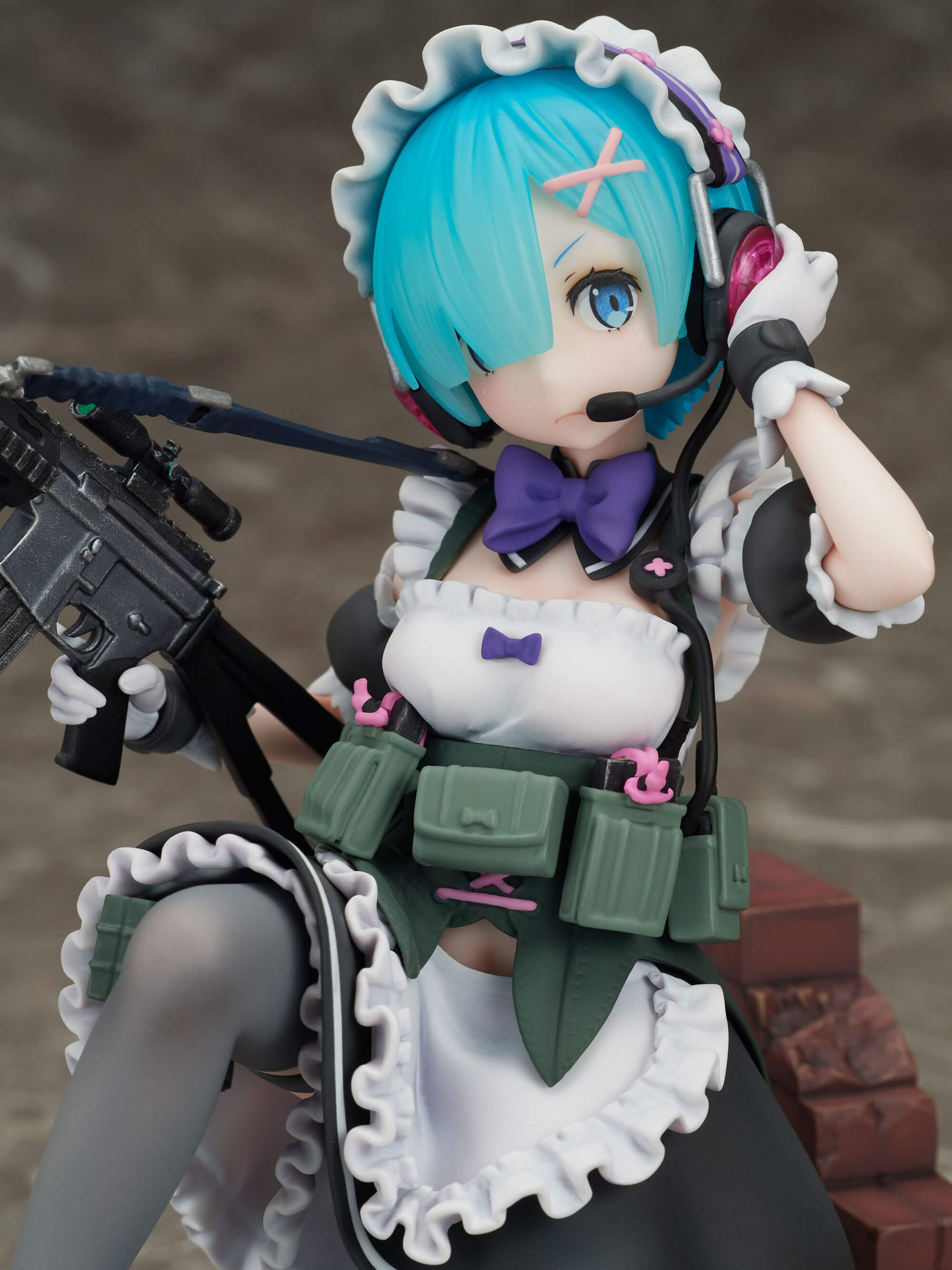 furyu-f-nex-rem-military-1-7-figur-maid-re-zero image 4