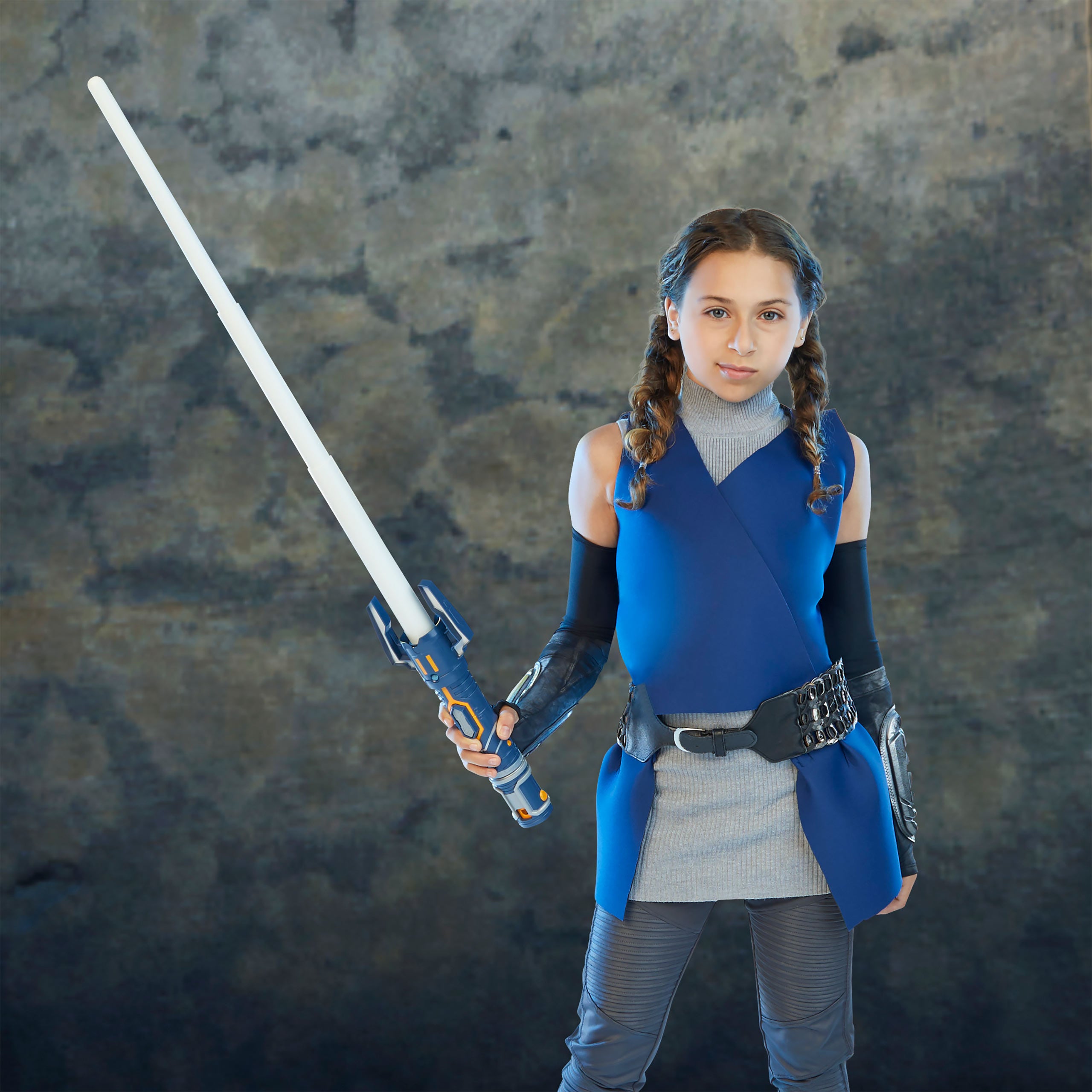 elbenwald-star-wars-ahsoka-tano-forge-lichtschwert-deko image 2