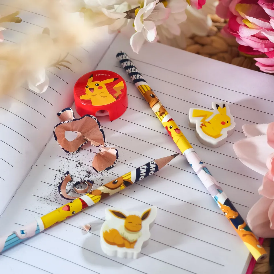 pok-mon-schreibset-bleistift-radiergummi-anspitzer-pikachu image 1