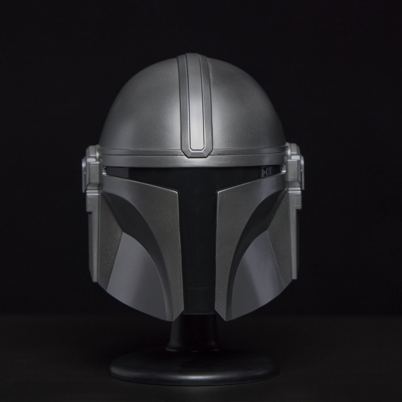 star-wars-mandalorian-mini-helm-replik-mit-base image 8
