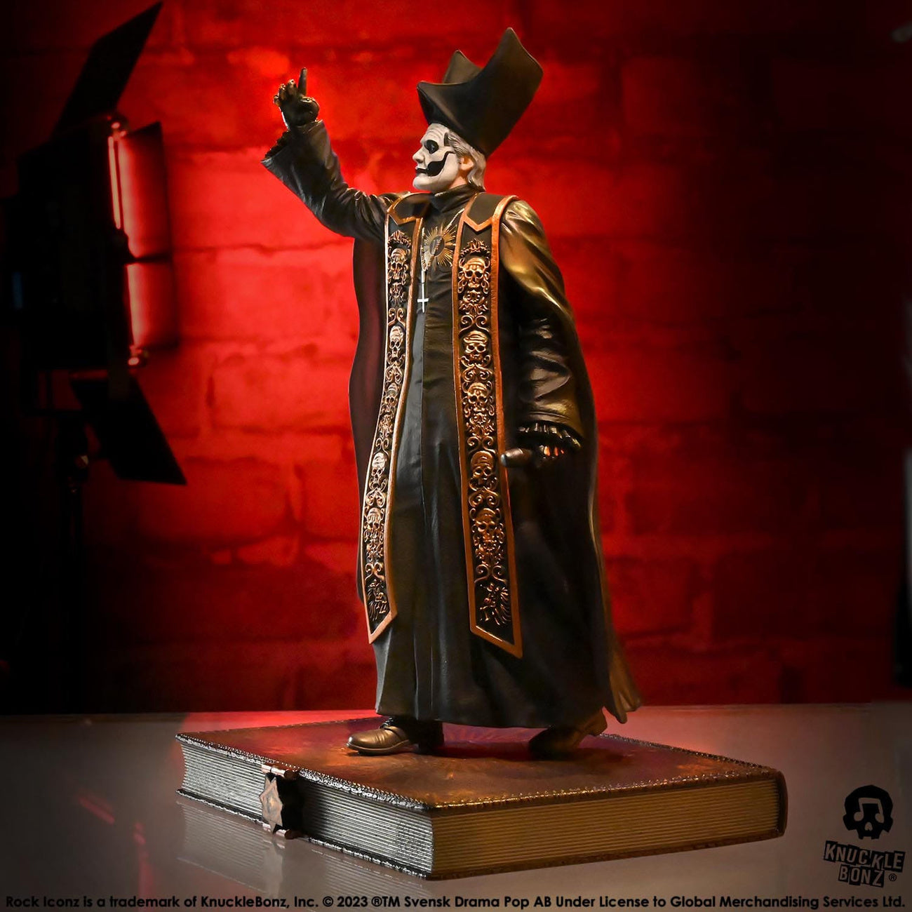 rock-iconz-ghost-papa-emeritus-iv-statue-1-9-black-robes-limitiert image 7