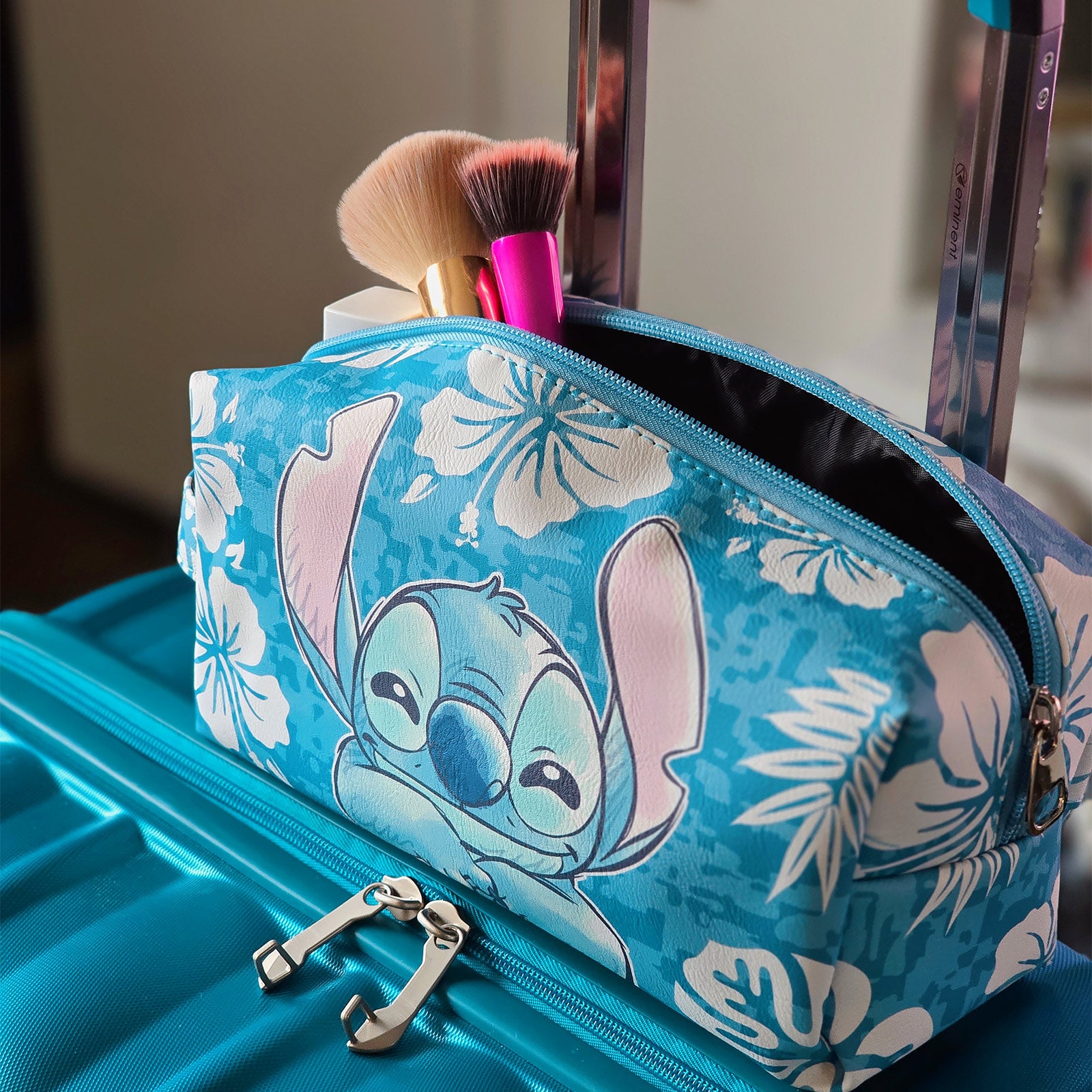 lilo-stitch-kosmetiktasche-make-up-tasche-25-cm-stitch image 3