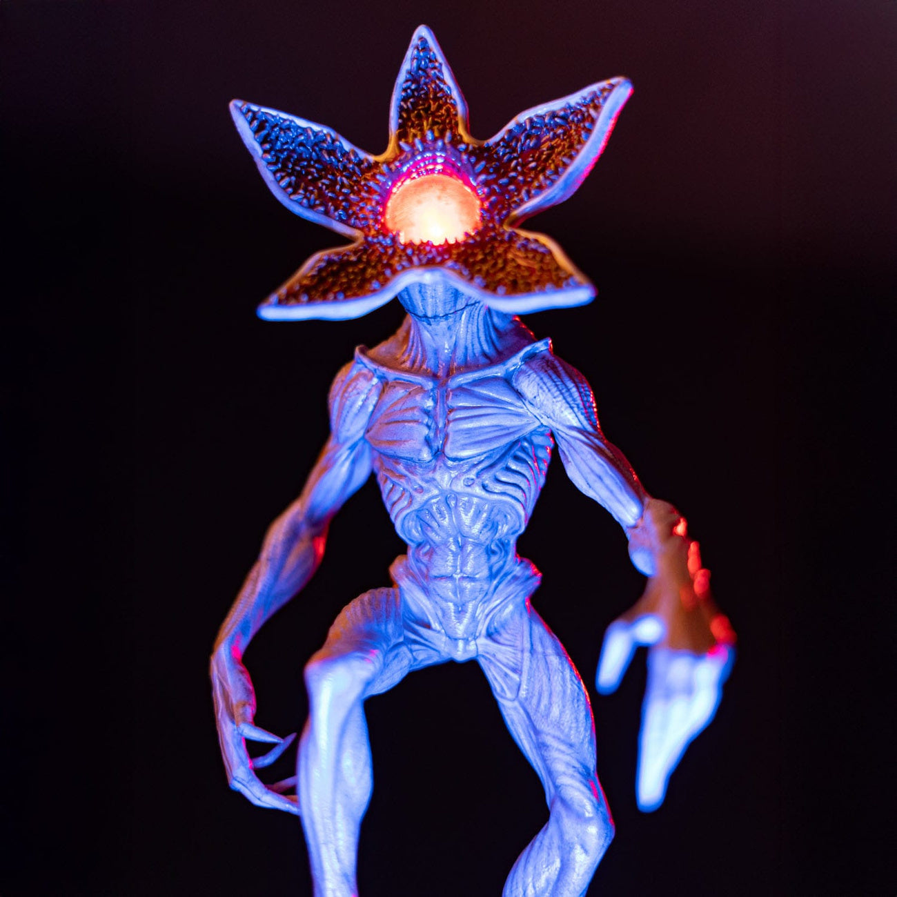 elbenwald-stranger-things-demogorgon-lampe-usb-c-rot image 7