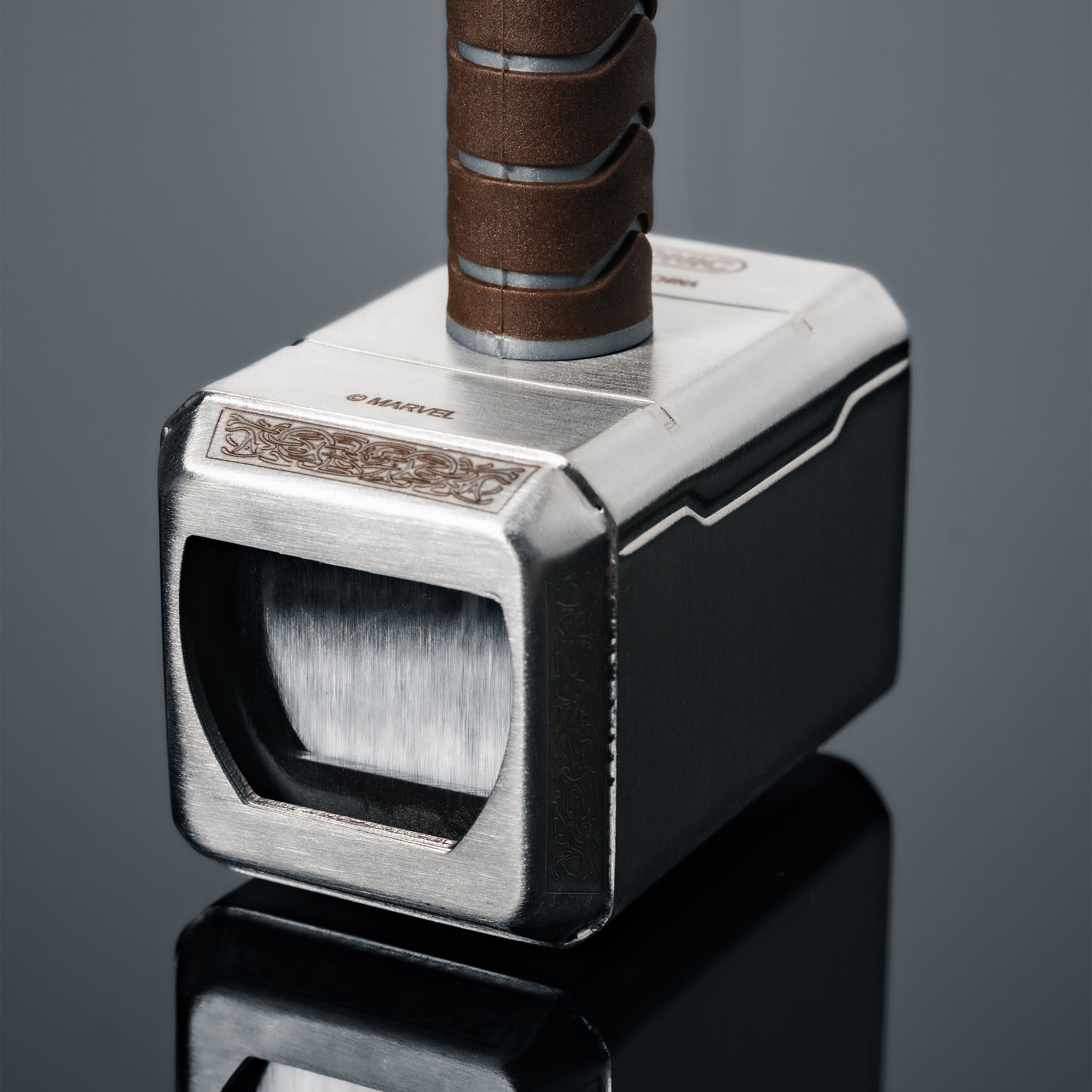 marvel-thor-hammer-mj-lnir-flaschen-ffner-metall image 2