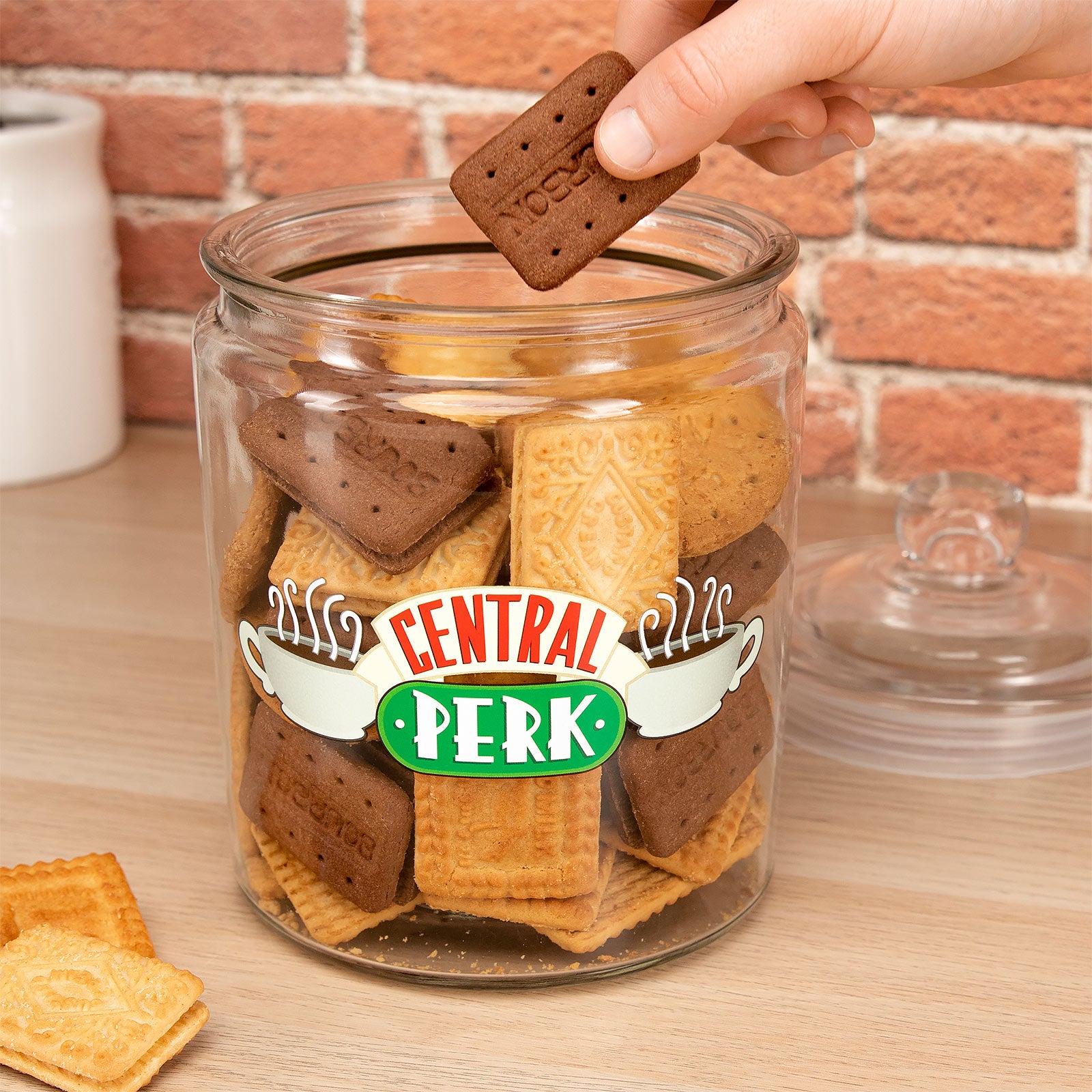 friends-central-perk-keksdose-glas-1-8-l-mit-deckel image 3