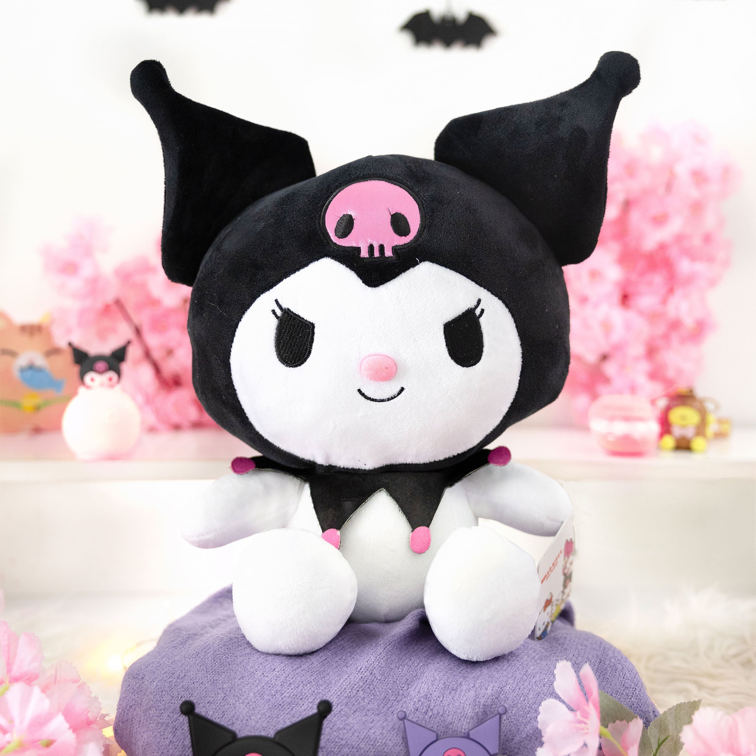 elbenwald-sanrio-kuromi-pl-schfigur-36-cm-hello-kitty image 1