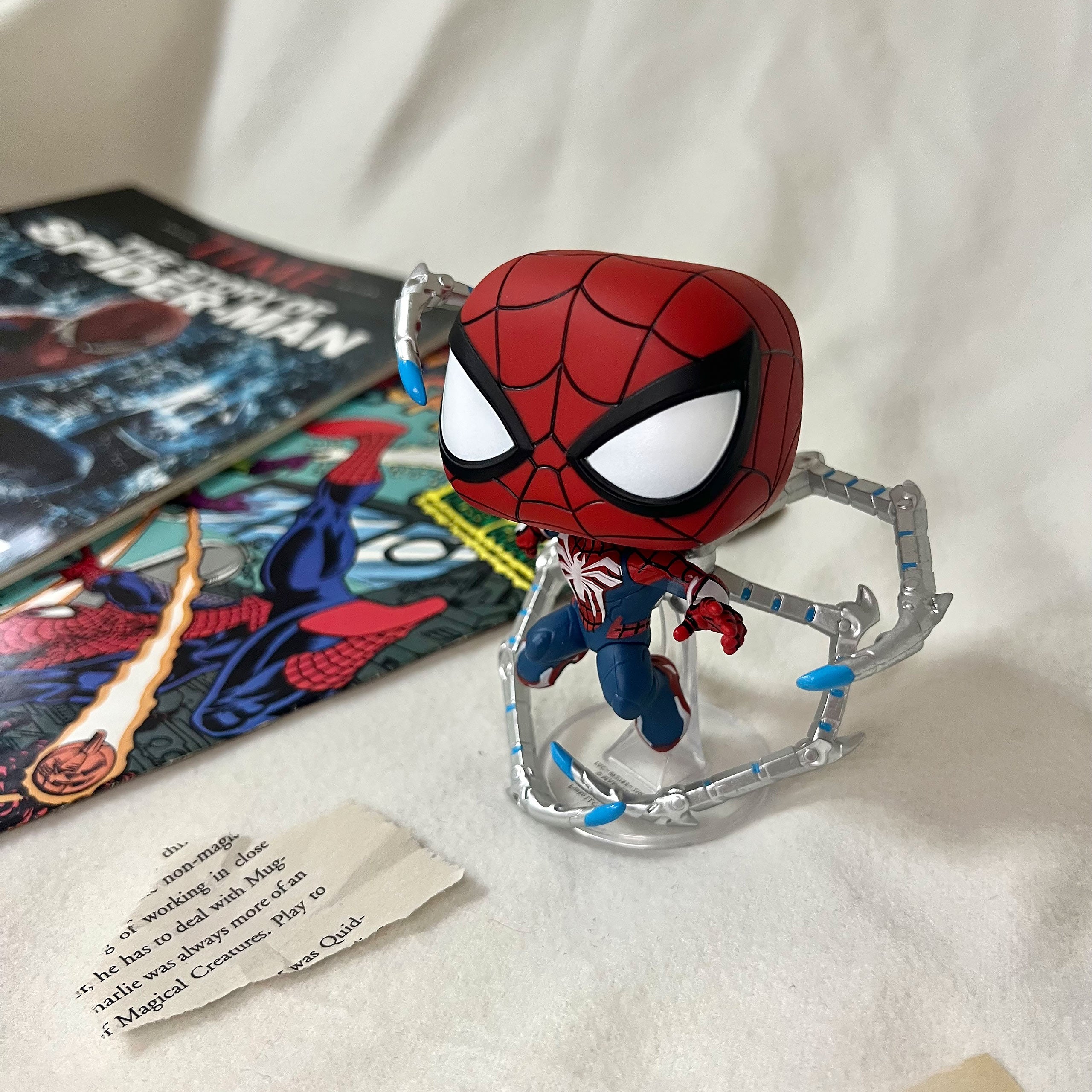 funko-pop-spider-man-2-peter-parker-advanced-suit-2-0-figur image 3