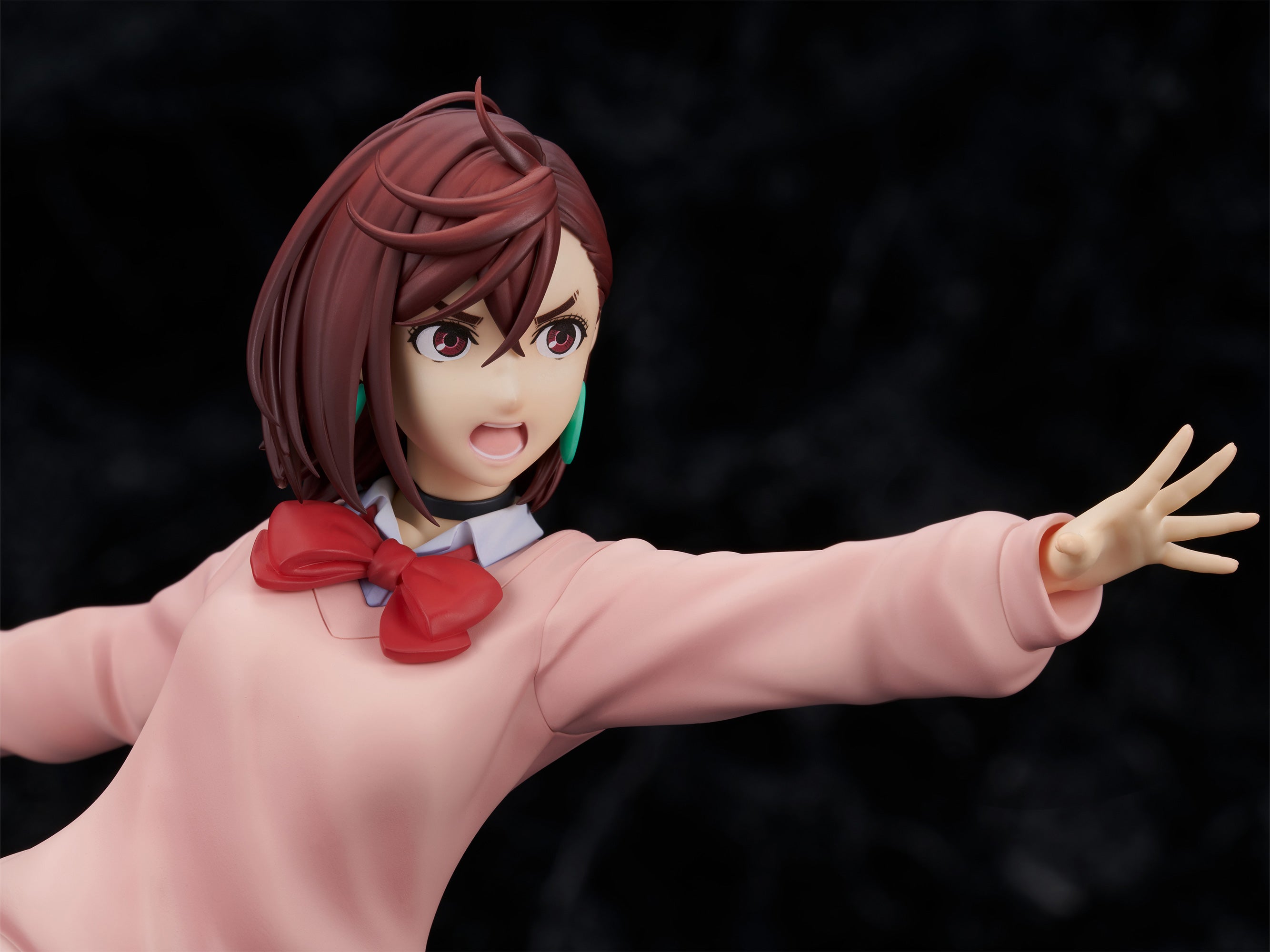 furyu-f-nex-momo-1-7-figur-dandadan-schuluniform image 6