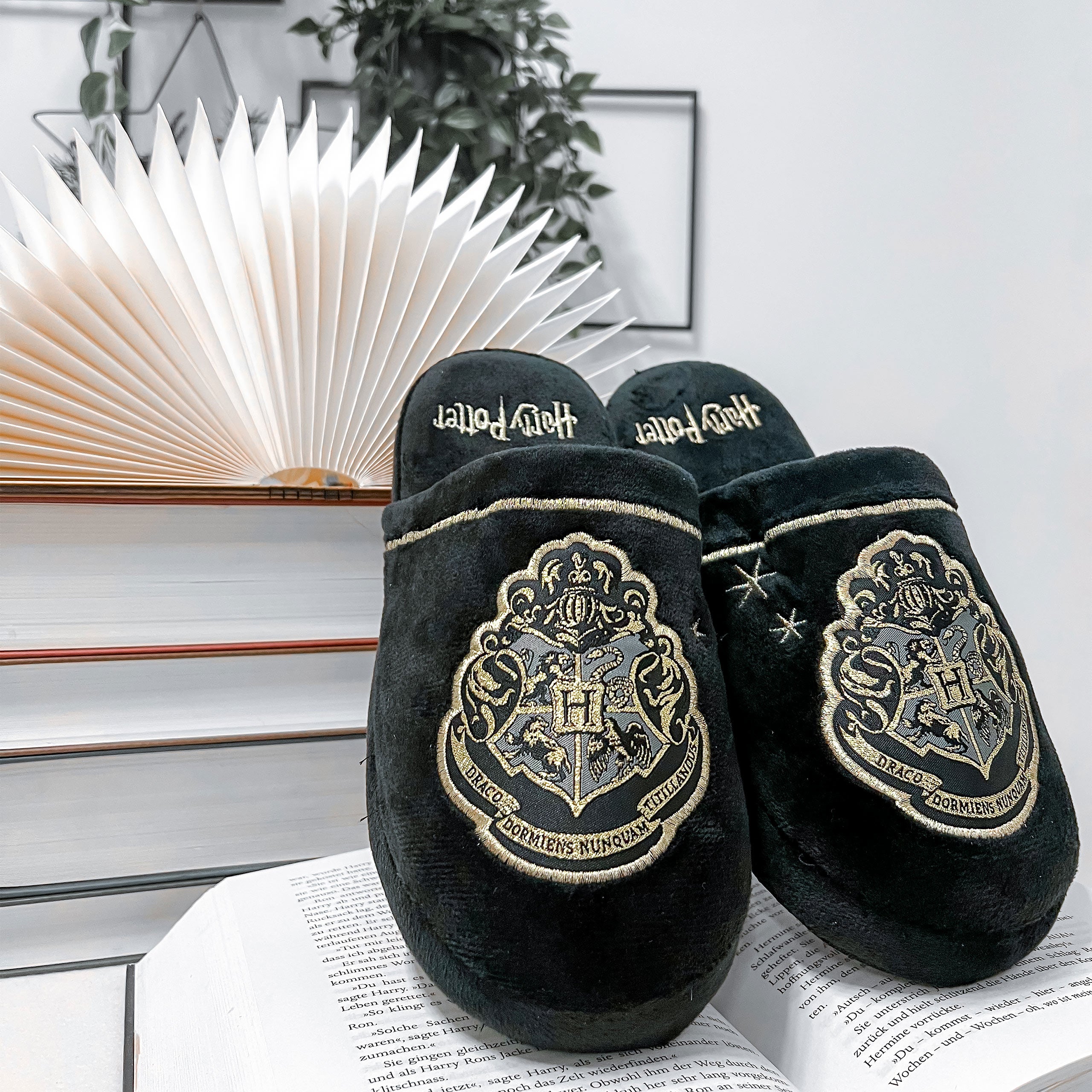 elbenwald-harry-potter-hogwarts-pl-sch-pantoffeln-38-41 image 1