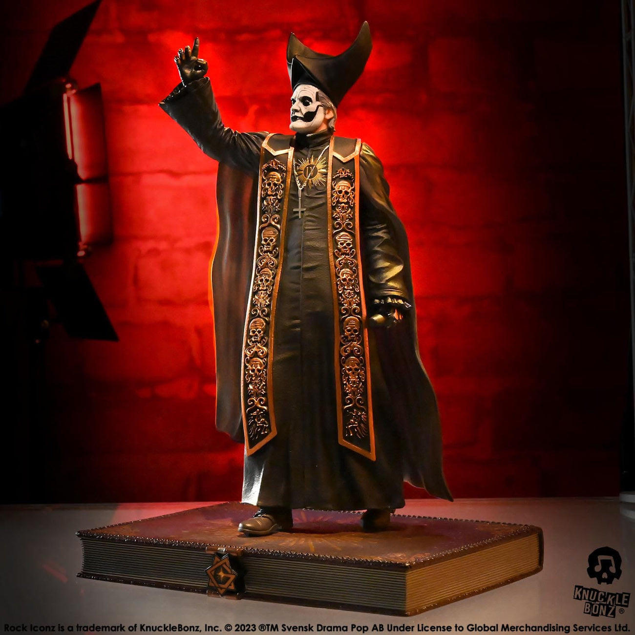 rock-iconz-ghost-papa-emeritus-iv-statue-1-9-black-robes-limitiert image 8