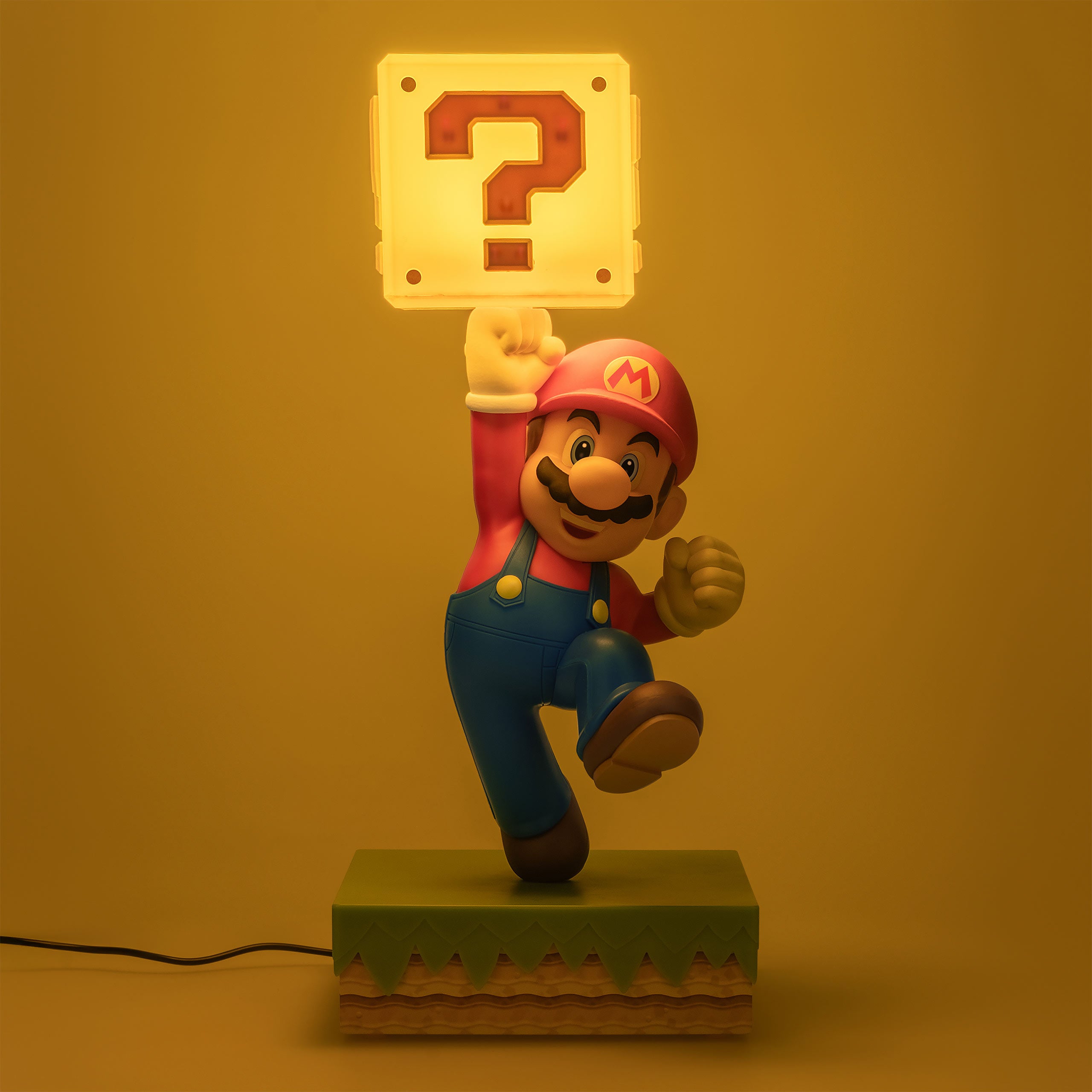 elbenwald-super-mario-diorama-tischlampe-frageblock image 4