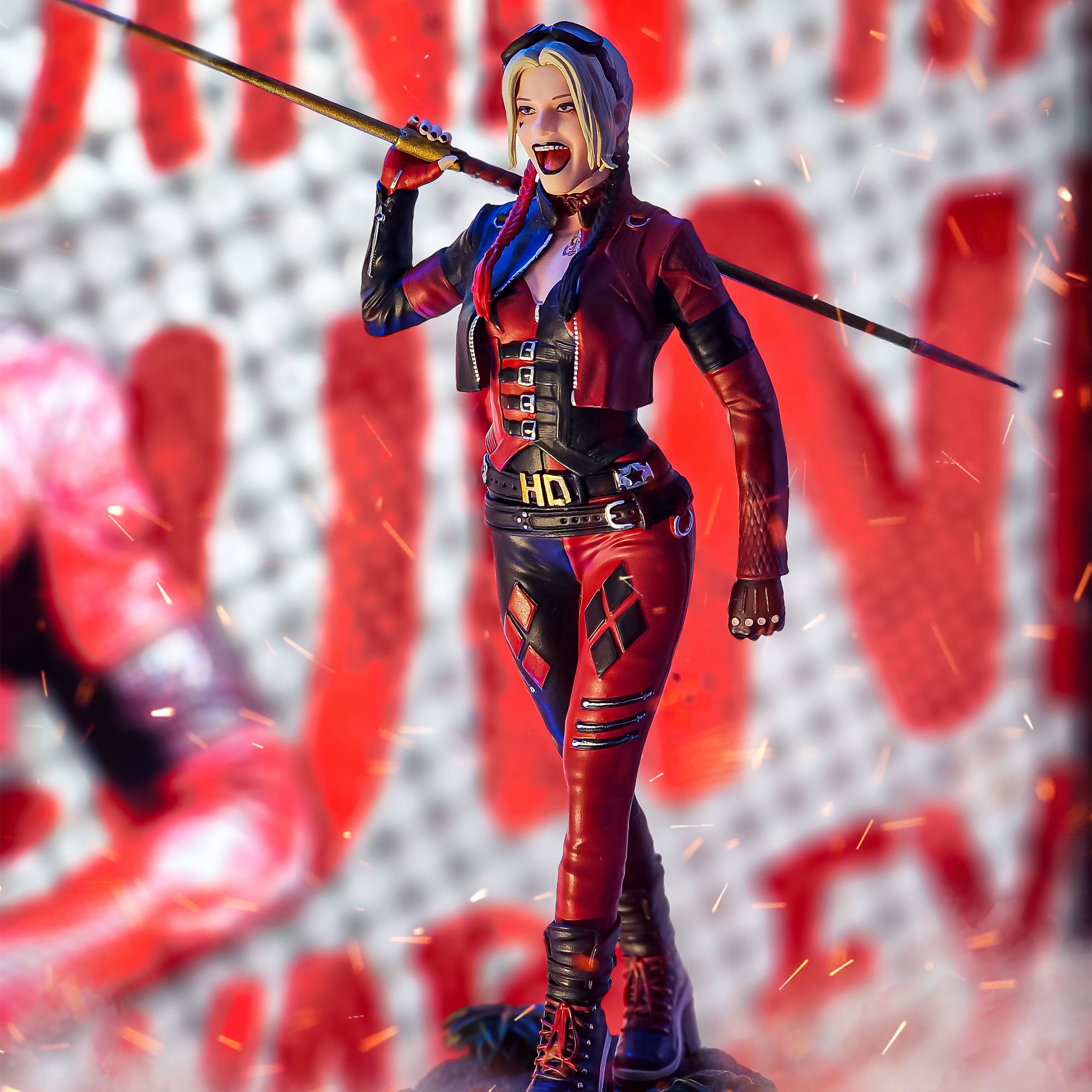 iron-studios-harley-quinn-bds-statue-deluxe-1-10 image 2
