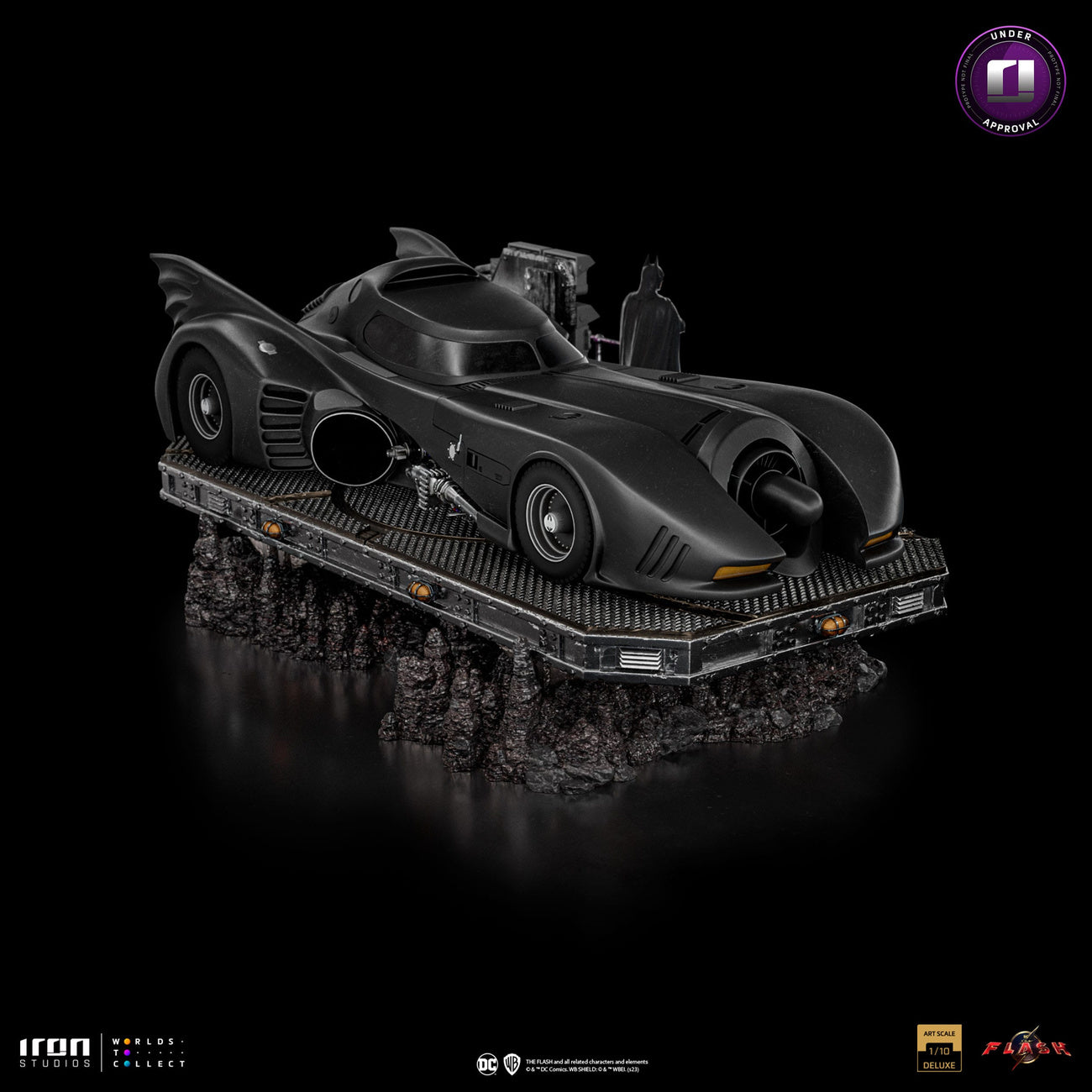 elbenwald-dc-comics-the-flash-batmobile-statue-1-10-deluxe image 2