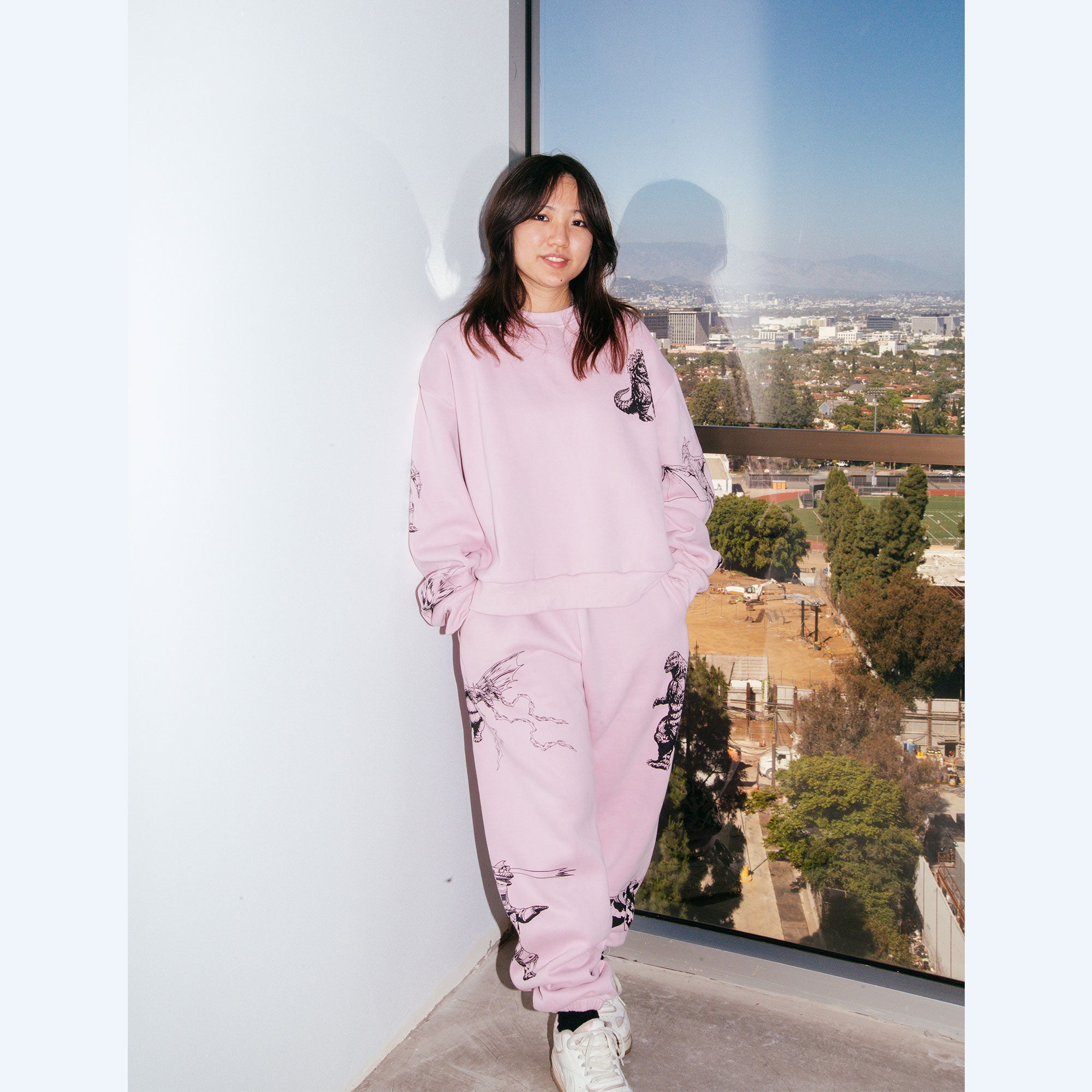 godzilla-kaiju-print-sweatpants-hellrosa-baumwolle-gr-m image 2