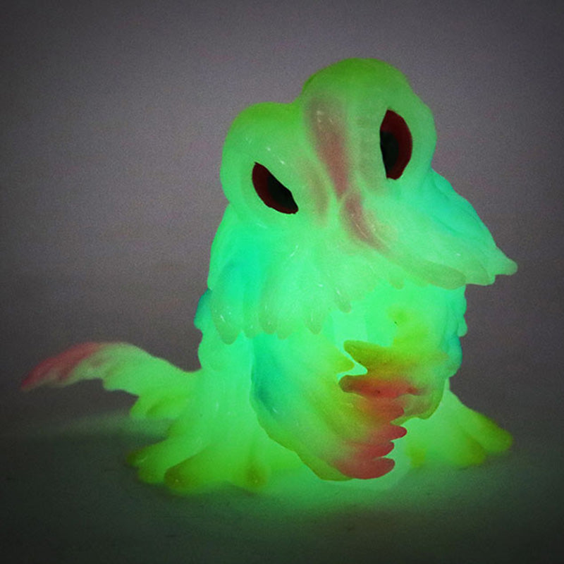 godzilla-ccp-hedorah-chimney-figur-luminous-multi-color image 2