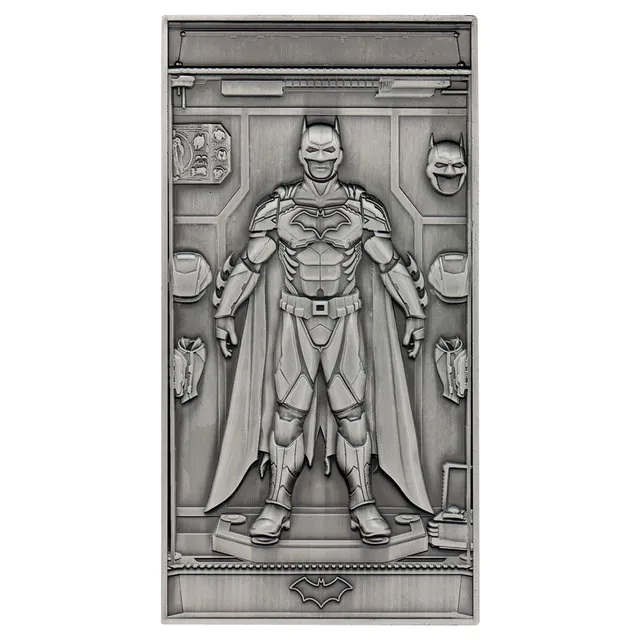 dc-comics-batman-armour-metallbarren-limited-edition image 1