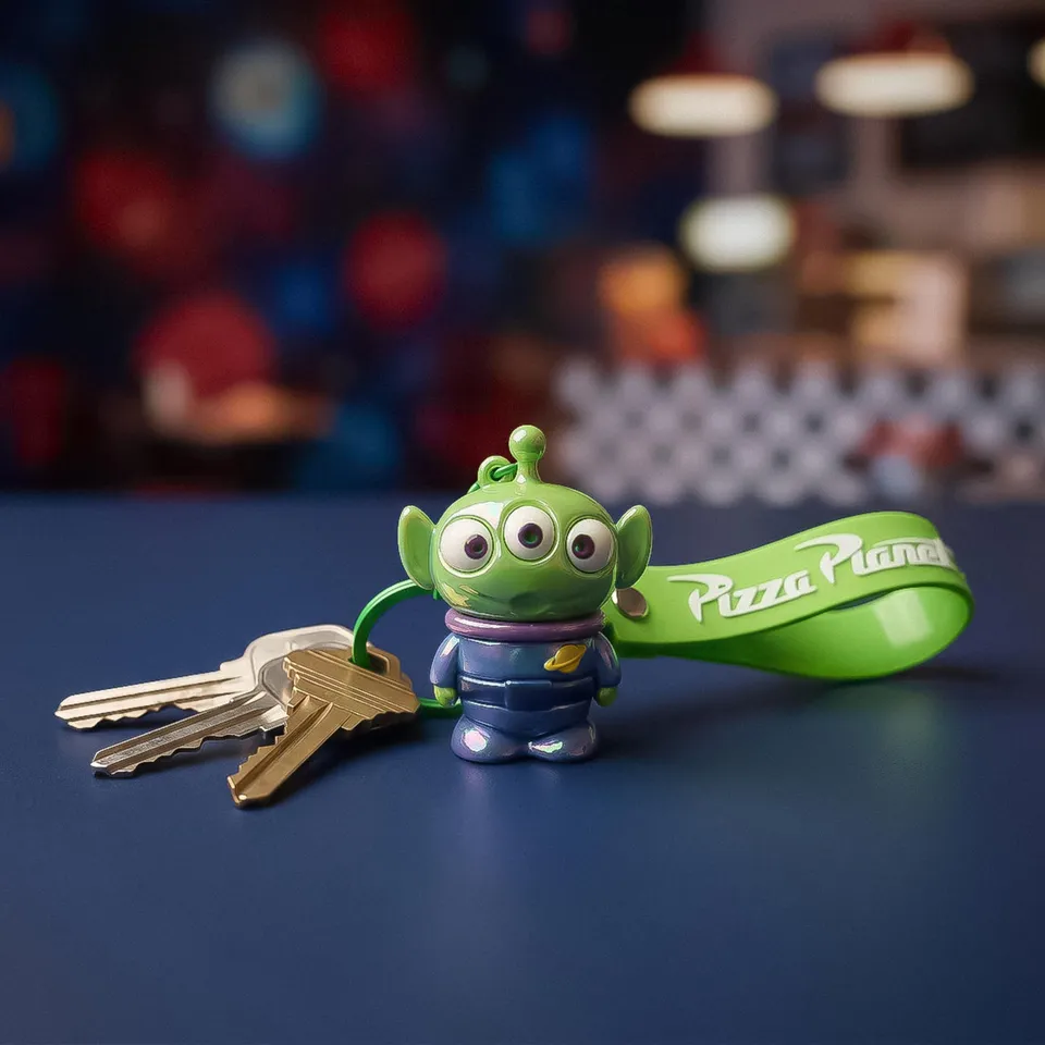 disney-toy-story-pizza-planet-schl-sselanh-nger image 1