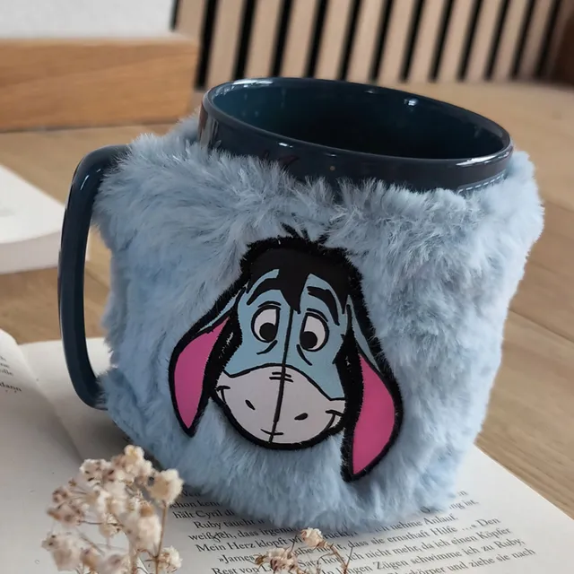 disney-winnie-puuh-i-aah-tasse-mit-pl-sch-berzug-440-ml-blau image 1