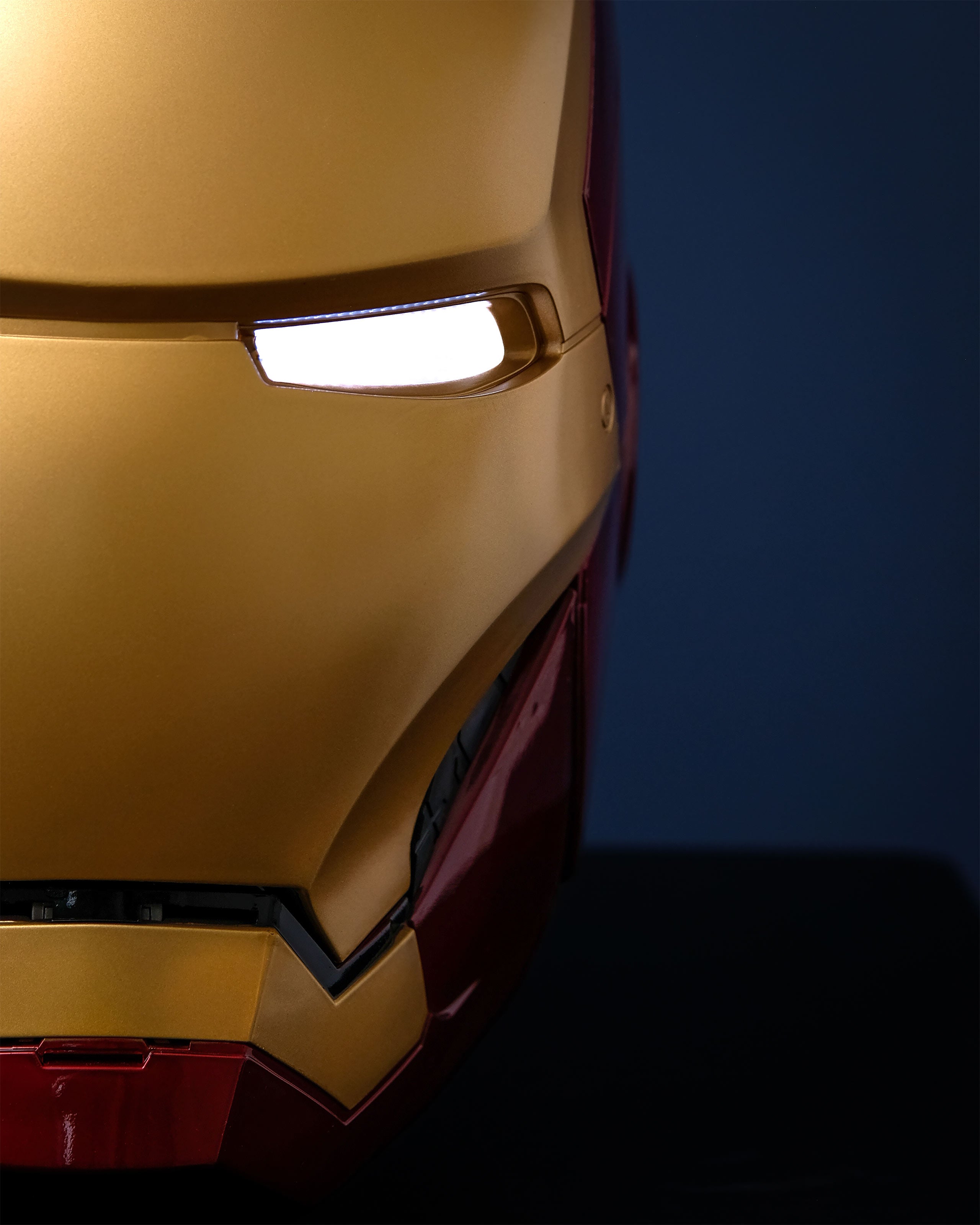 marvel-legends-iron-man-elektronischer-helm-replik-sammler image 5