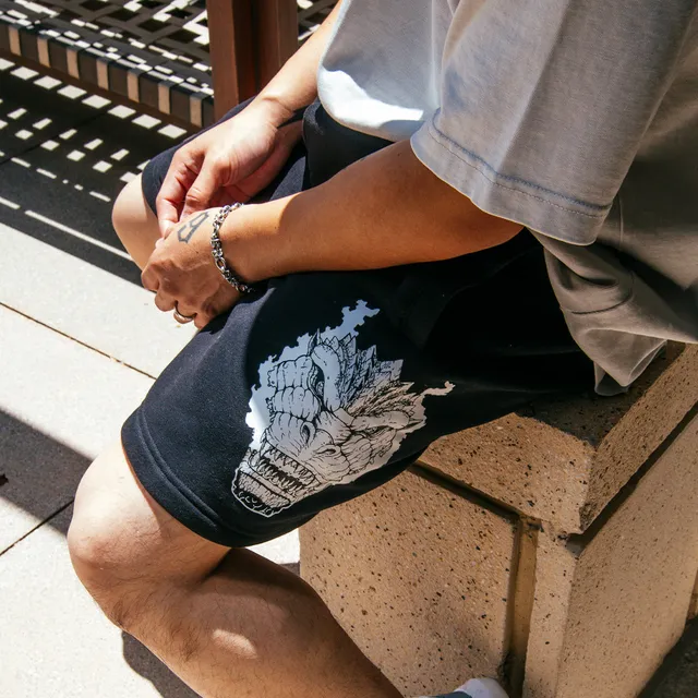 godzilla-sweat-shorts-12-rise-shorts-schwarz-baumwolle image 1
