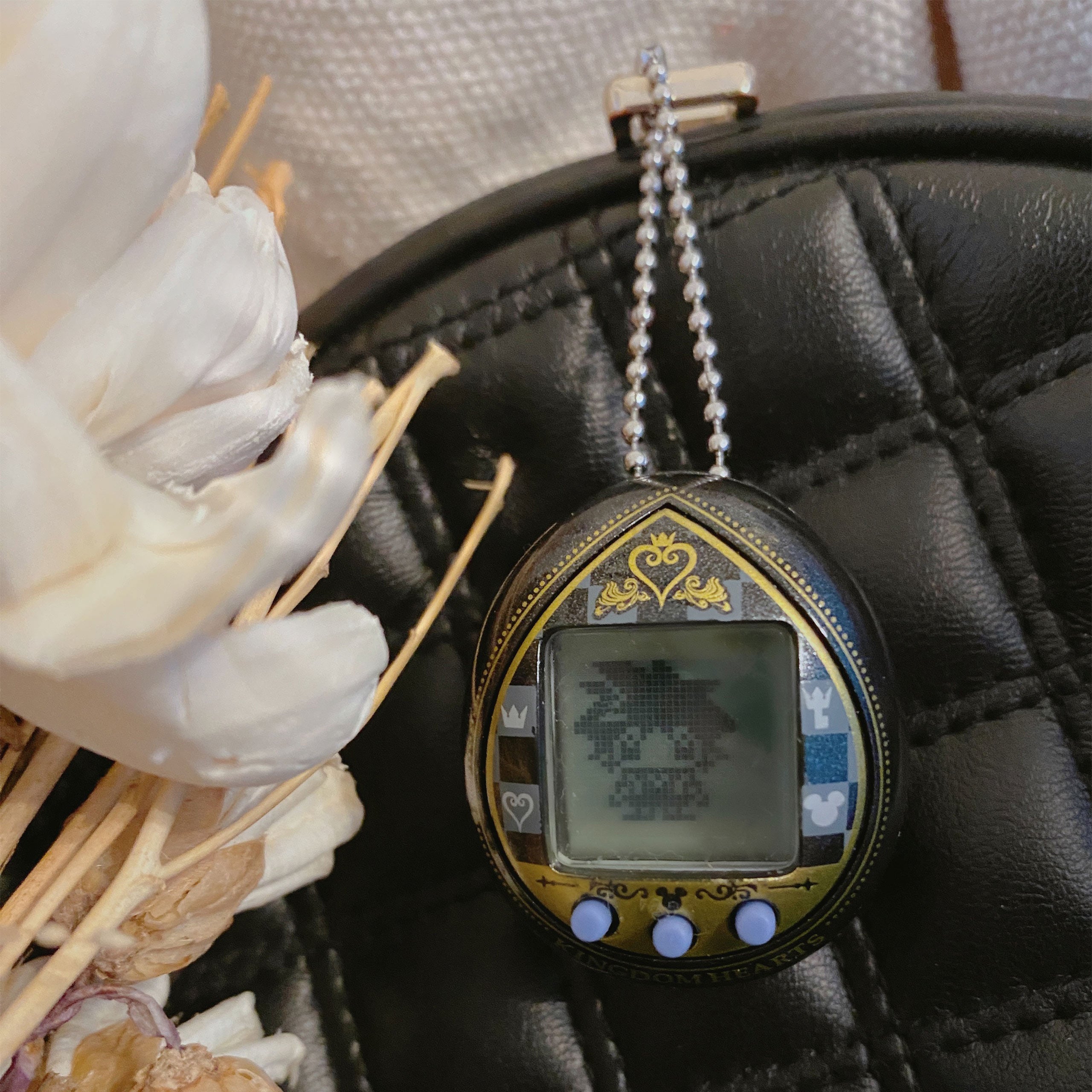 elbenwald-kingdom-hearts-sora-20th-anniversary-tamagotchi image 1