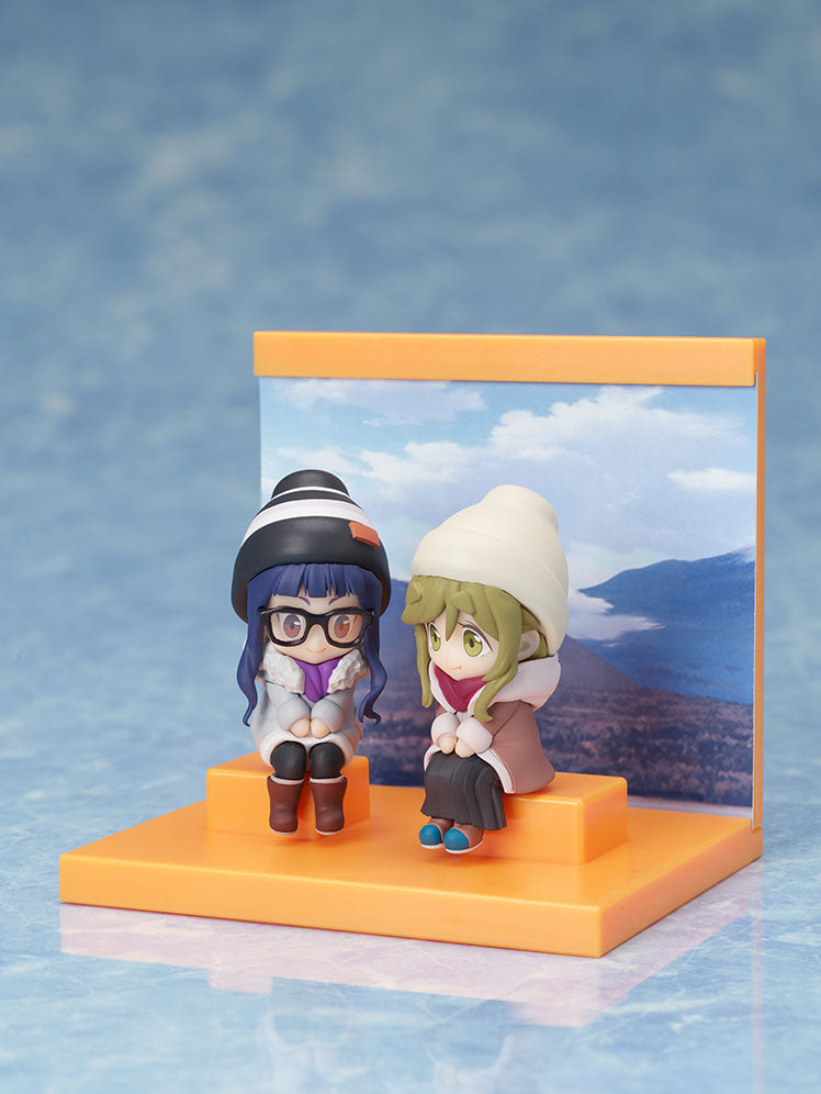 furyu-yuru-camp-season-2-blu-ray-band-2-mini-figuren image 3