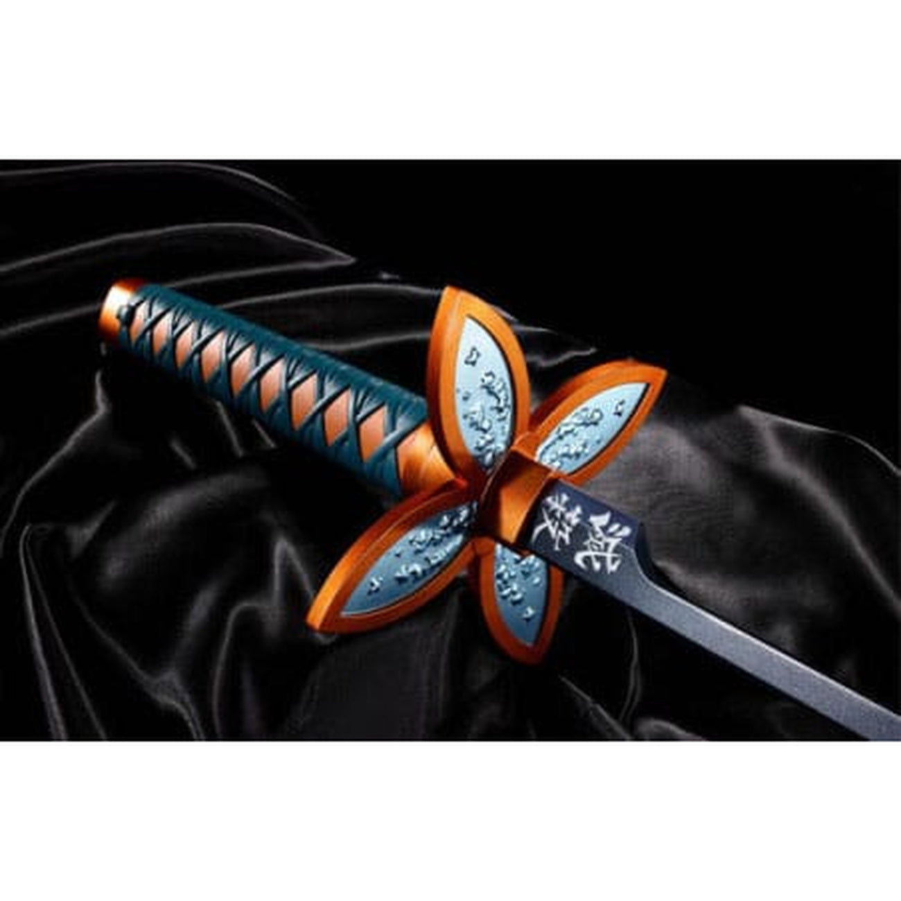 demon-slayer-proplica-nichirin-schwert-1-1-shinobu-replik-mit-sound image 3