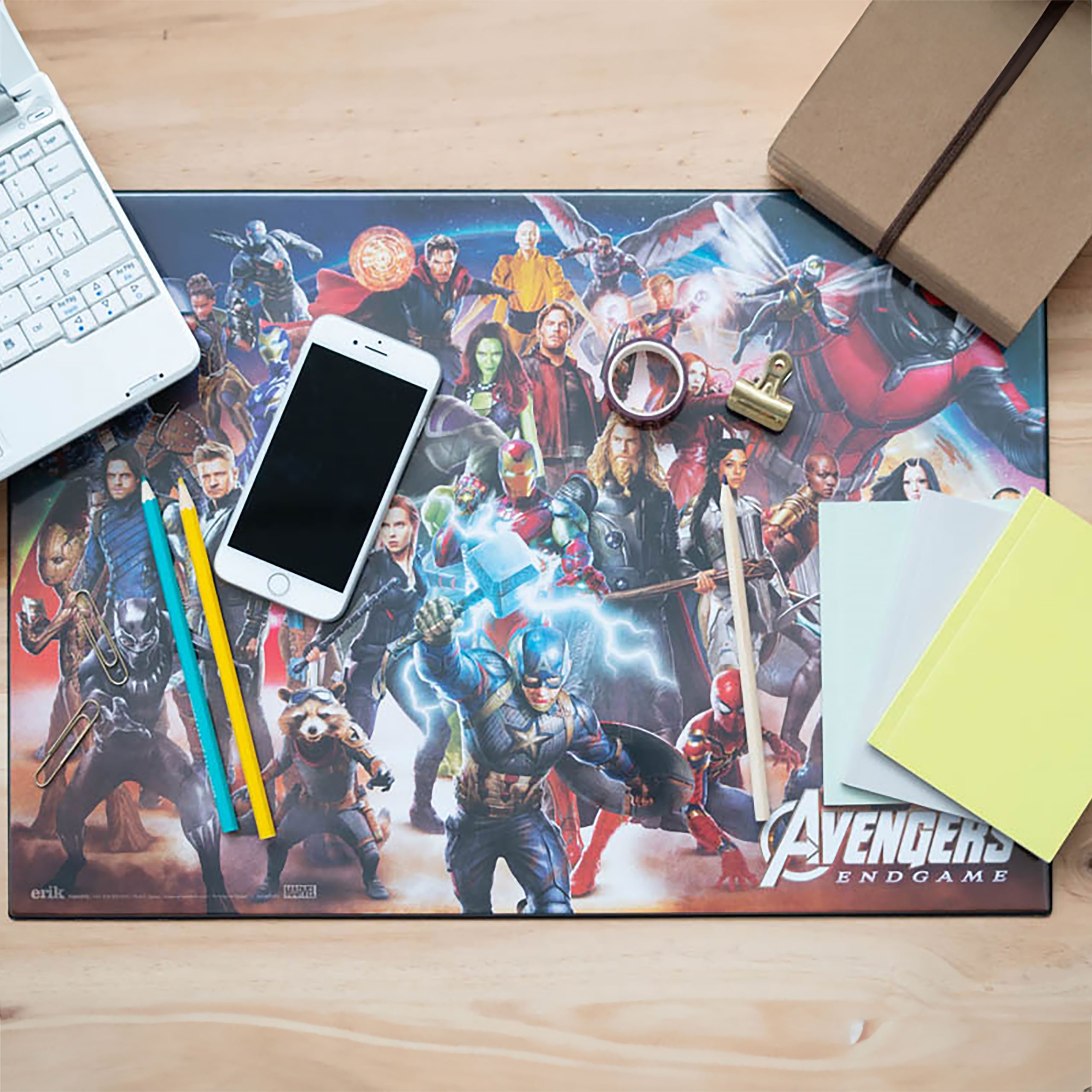 avengers-endgame-heroes-schreibtischunterlage-50x35-marvel image 2