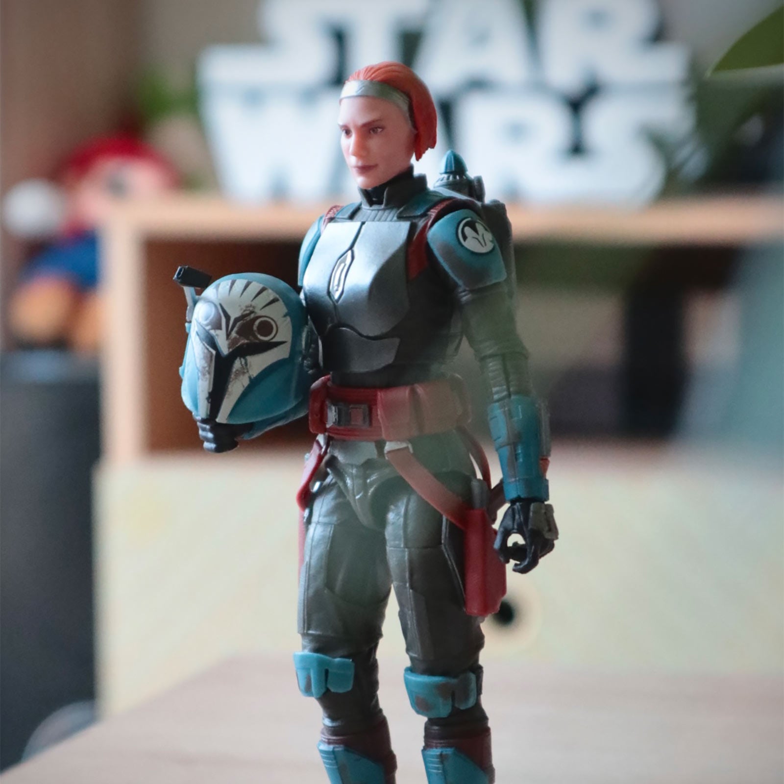 star-wars-black-series-bo-katan-kryze-actionfigur-15-cm-mit-helm image 5