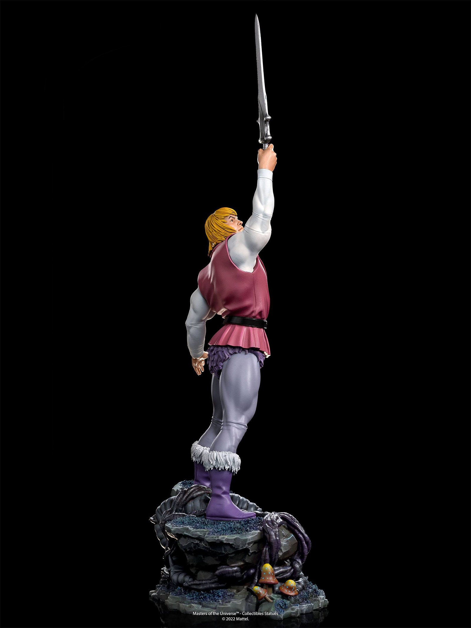 iron-studios-motu-prince-adam-art-scale-statue-1-10-deluxe image 4