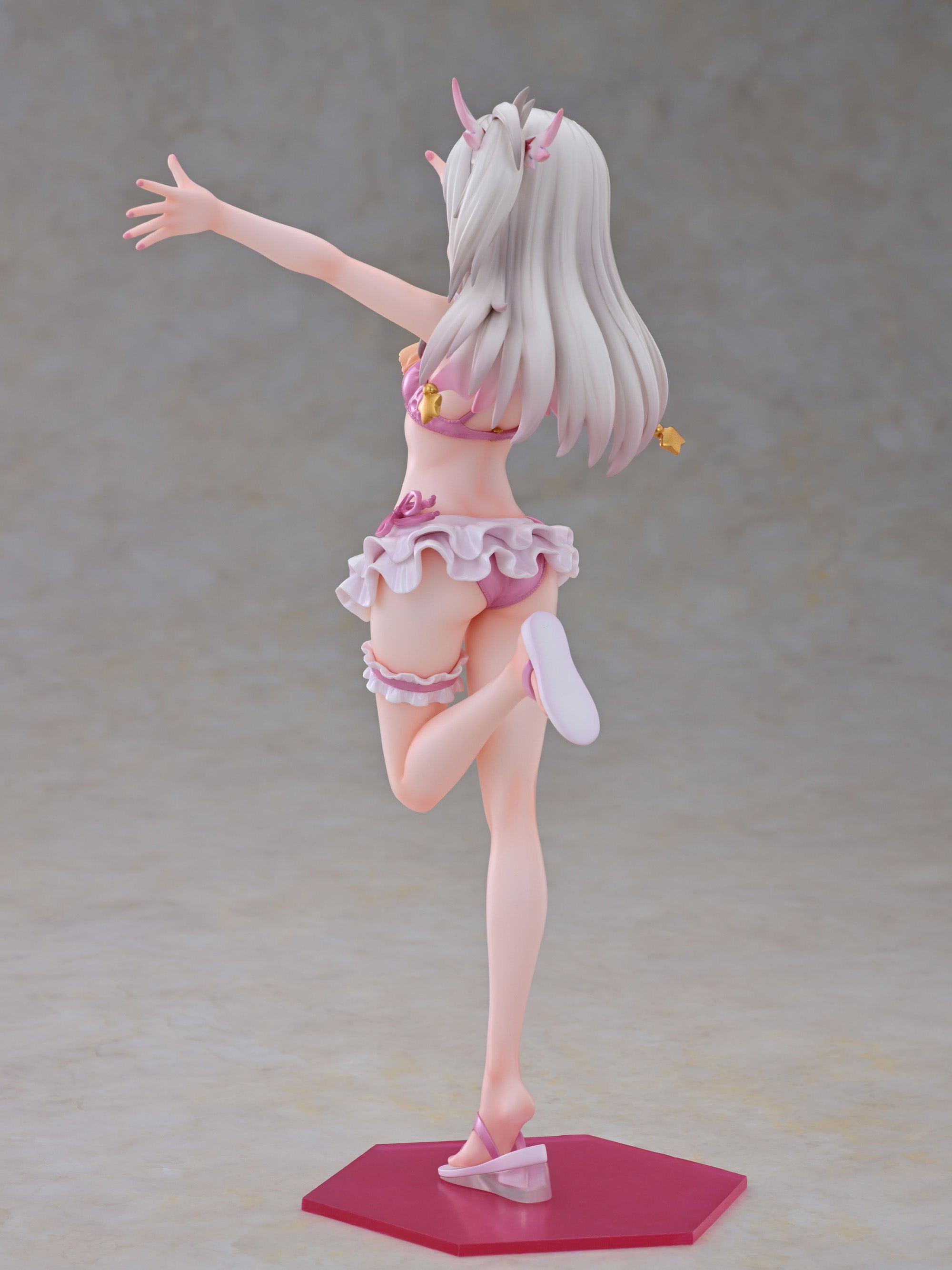 furyu-f-nex-illya-swimsuit-figur-1-7-prisma-illya image 7