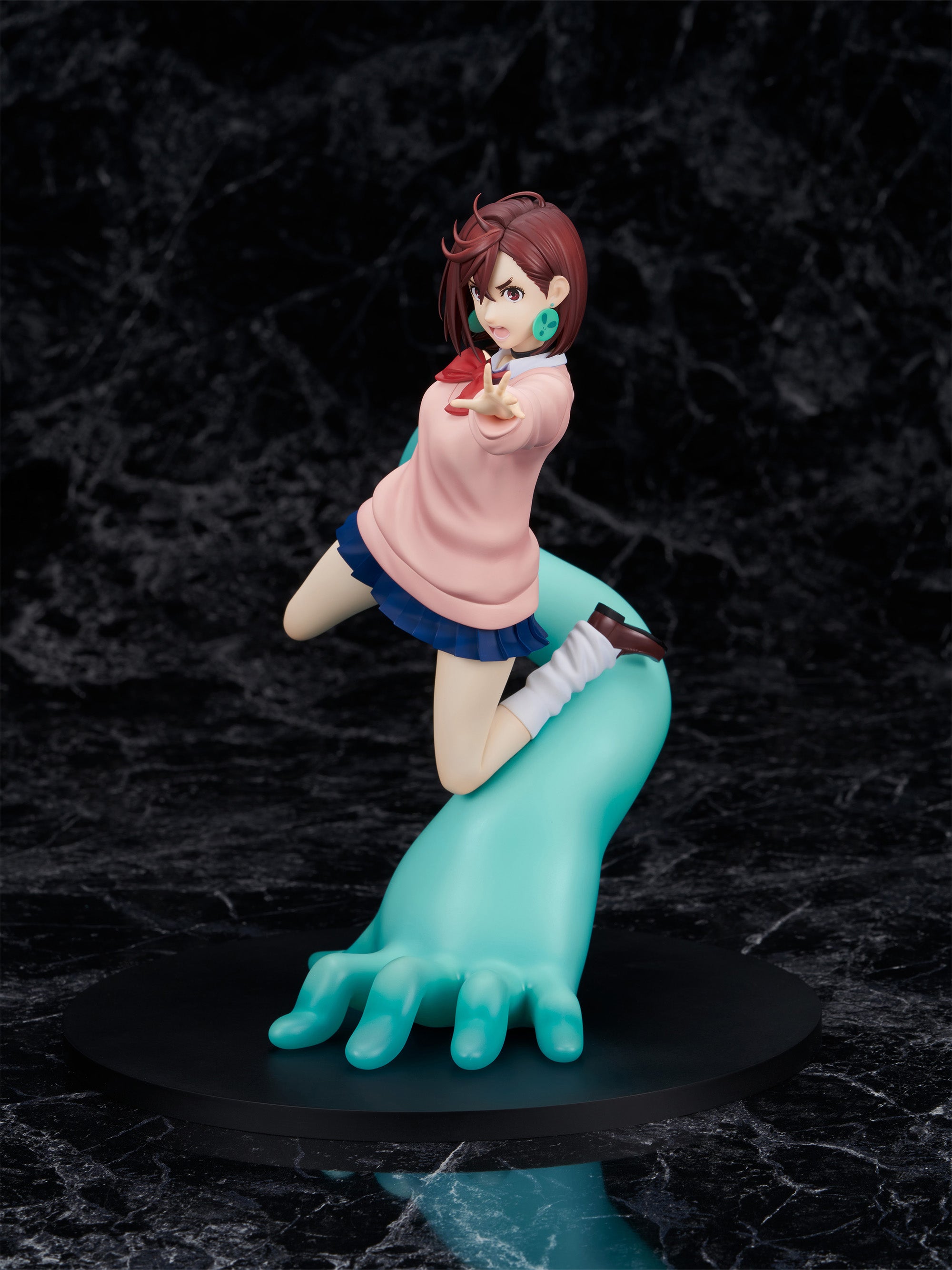 furyu-f-nex-momo-1-7-figur-dandadan-schuluniform image 2