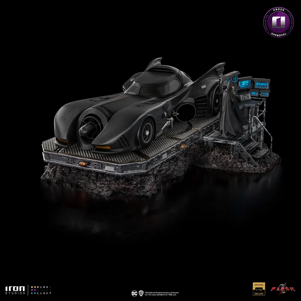 elbenwald-dc-comics-the-flash-batmobile-statue-1-10-deluxe image 1