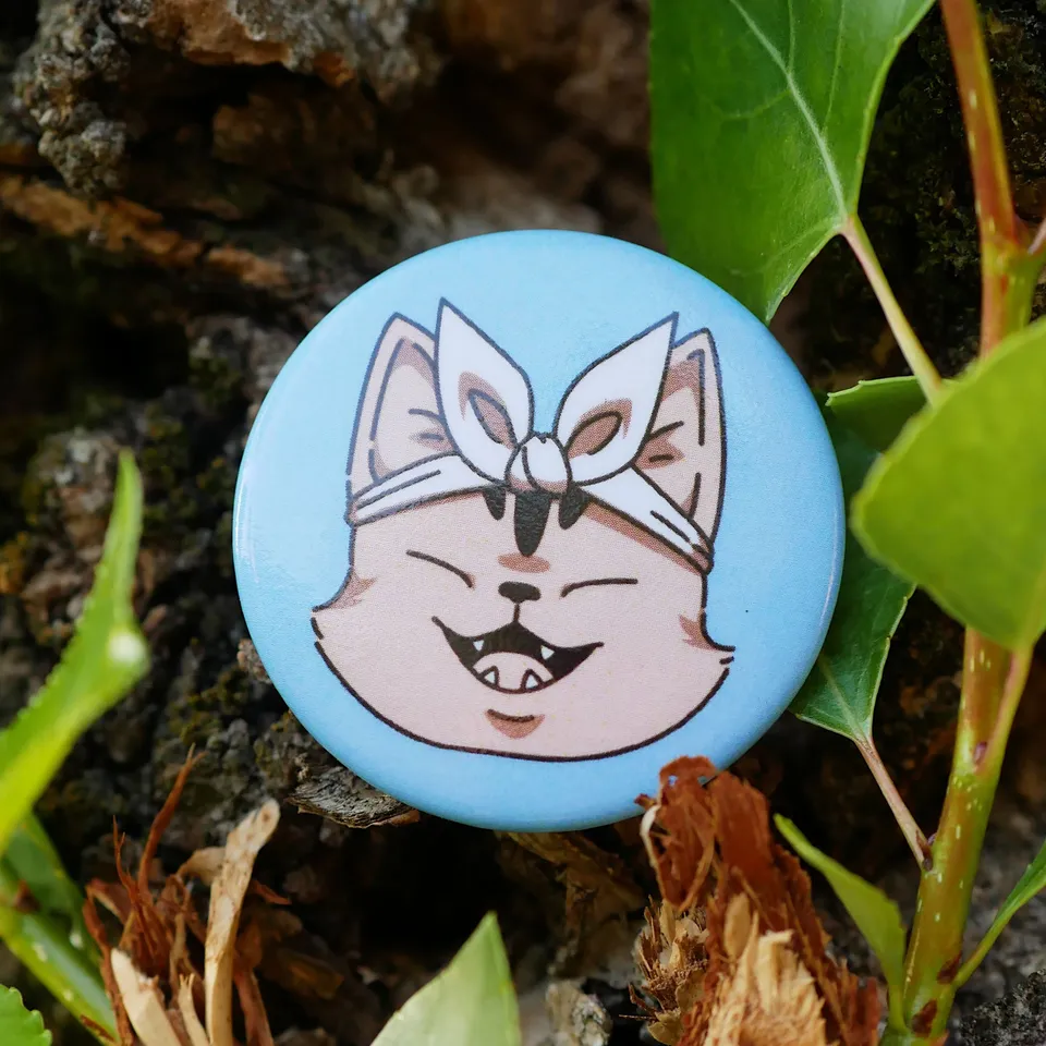 monster-hunter-palico-button-anstecker-rund-3-7-cm-nadel image 1