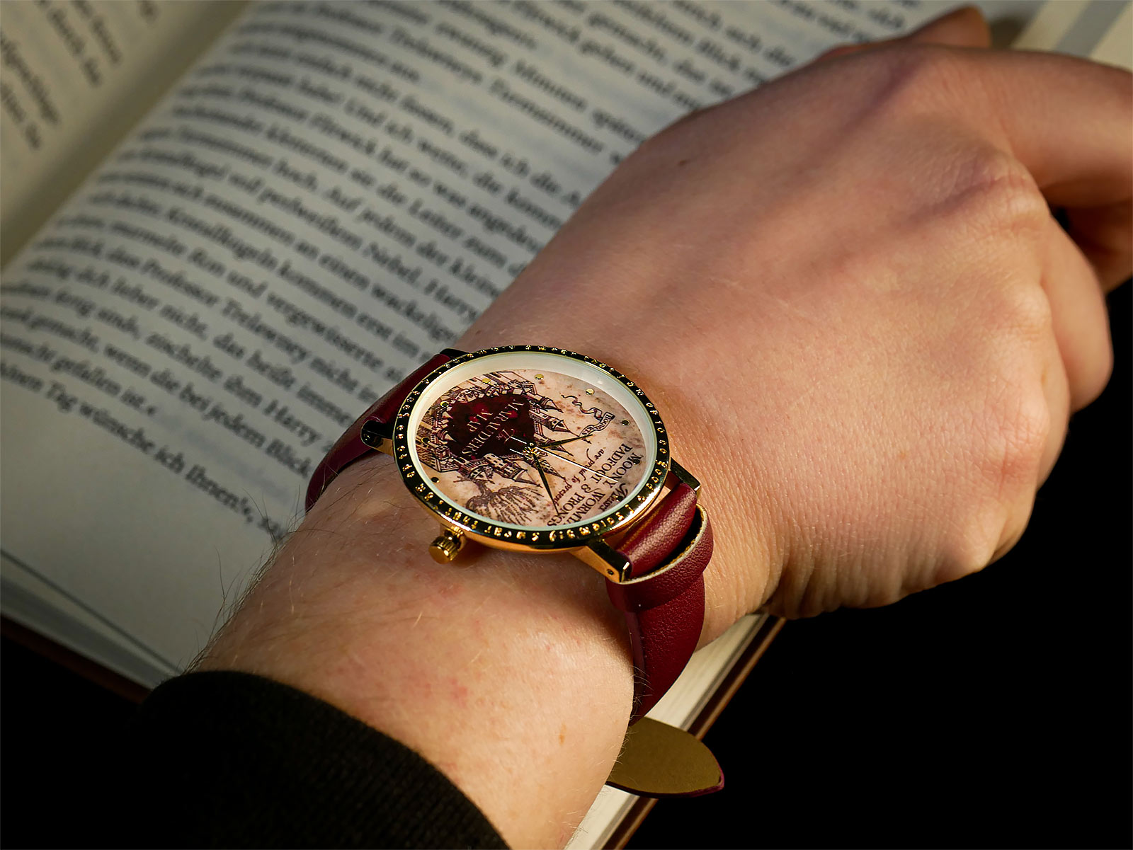 elbenwald-harry-potter-karte-des-rumtreibers-armbanduhr image 5