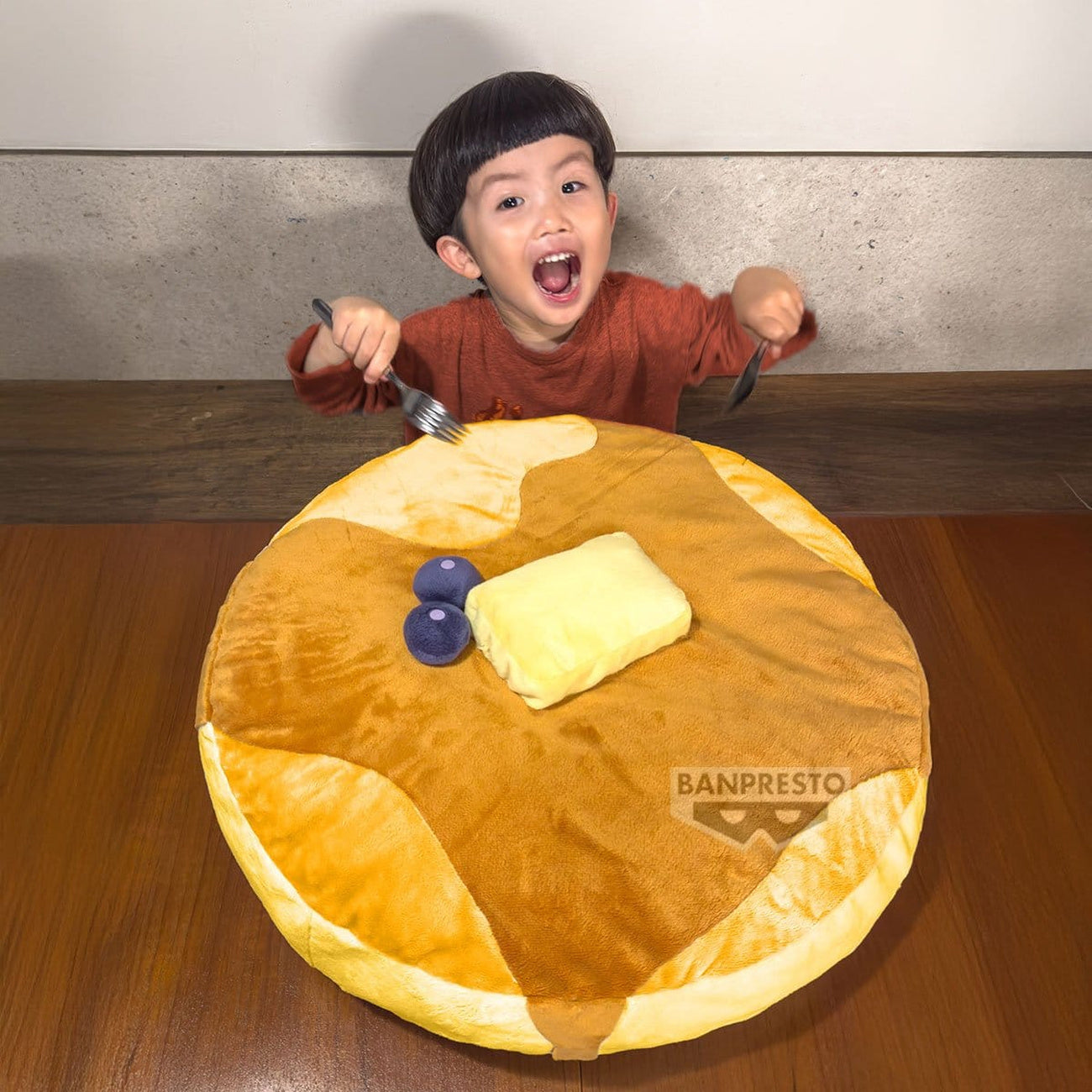 banpresto-food-series-jumbo-pl-schfigur-pfannkuchen-50-cm-kawaii image 2