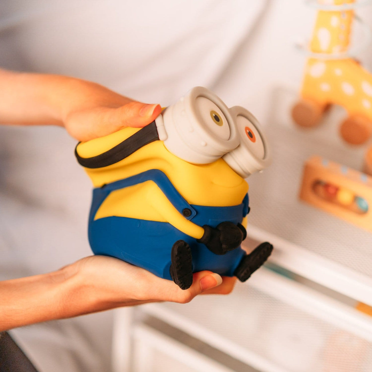 elbenwald-minions-squishy-lampe-silikon-dimmbar-usb-c image 7